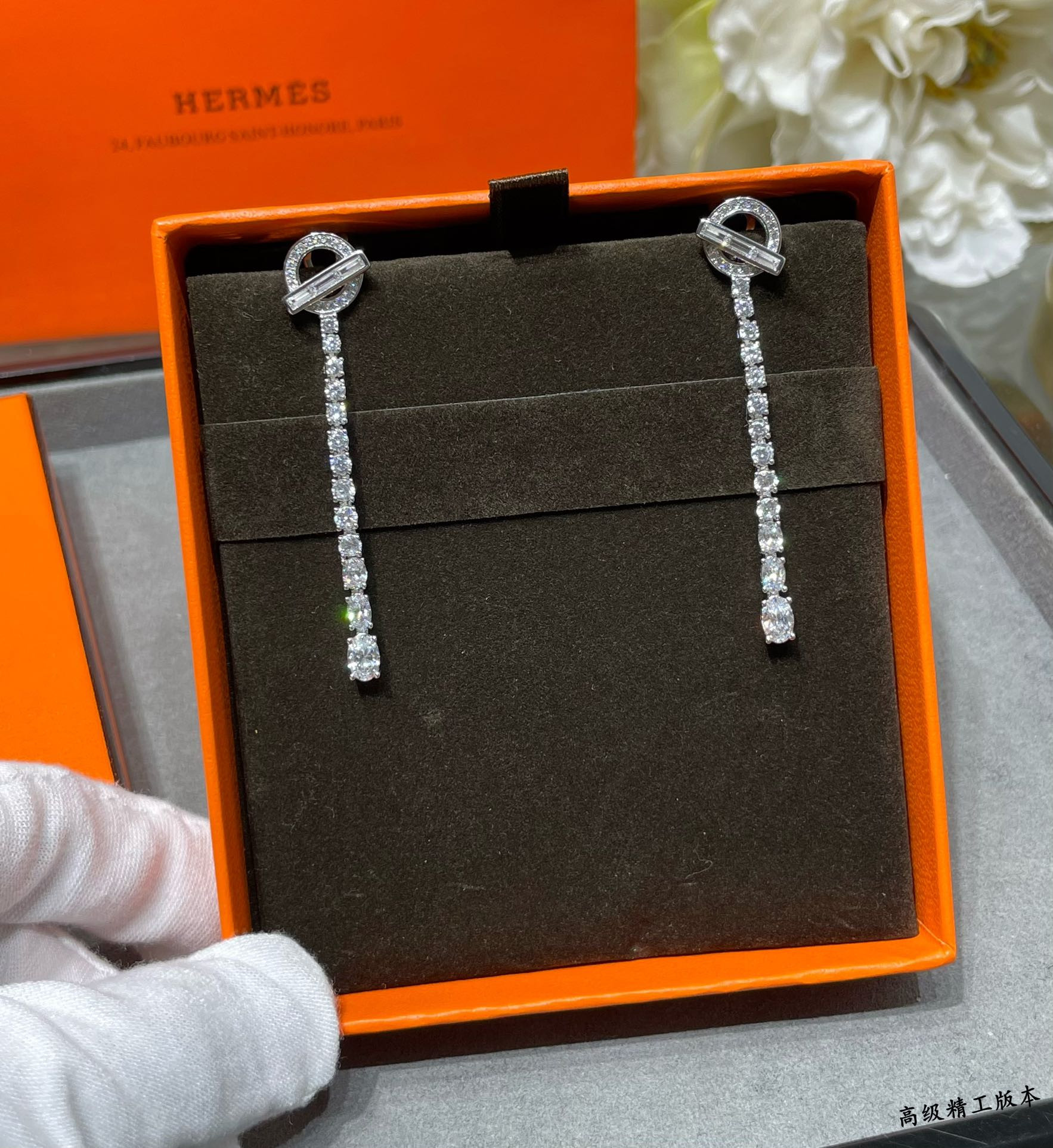 H**me5 ot fully di*m*nd-encrusted earrings