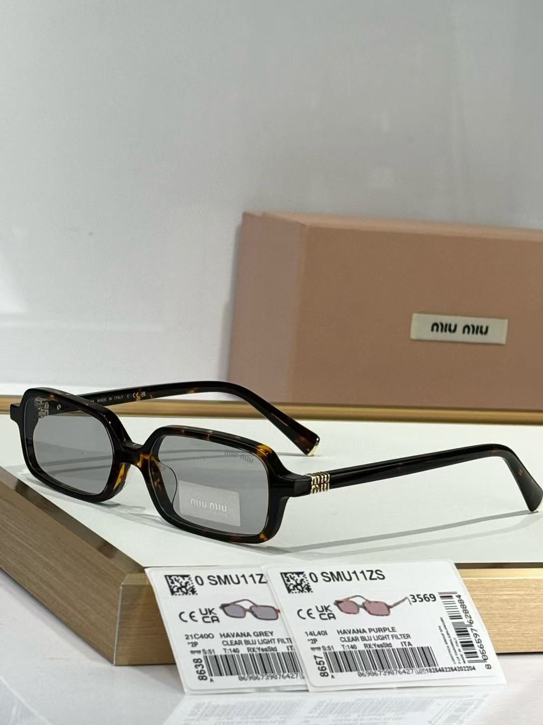 Miu Miu Regard sunglasses SMU11Z 51-16-140