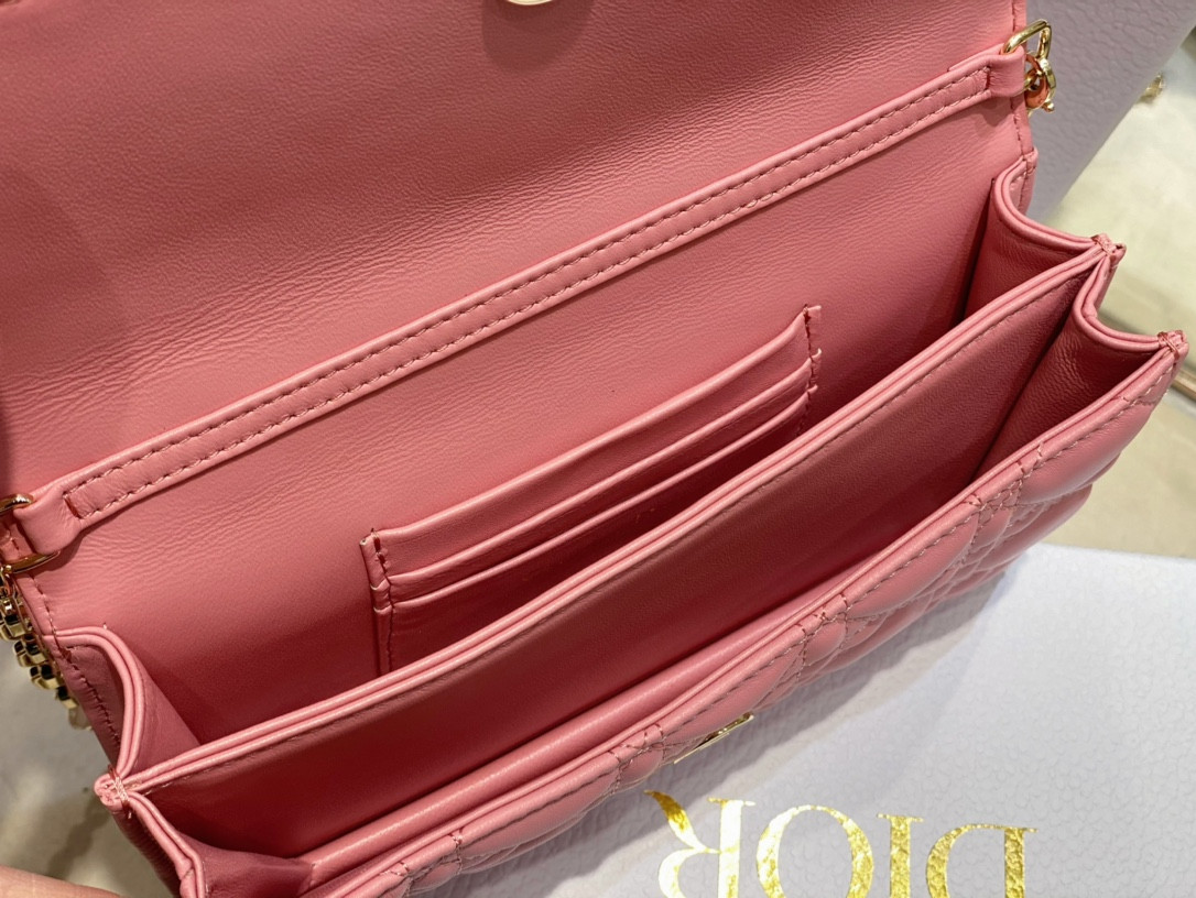 miss D*or mini bag melocoton pink pearlescent cannage lambskin s0980onjl_m92p 21 x 11.5 x 4.5 cm