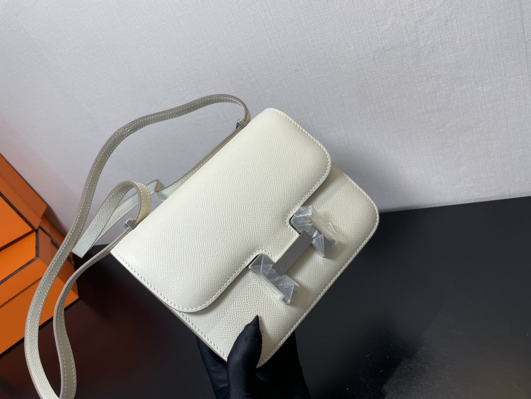 H**mes constance 24 white epsom leather silver hardware 9.4"x5.9"x3"