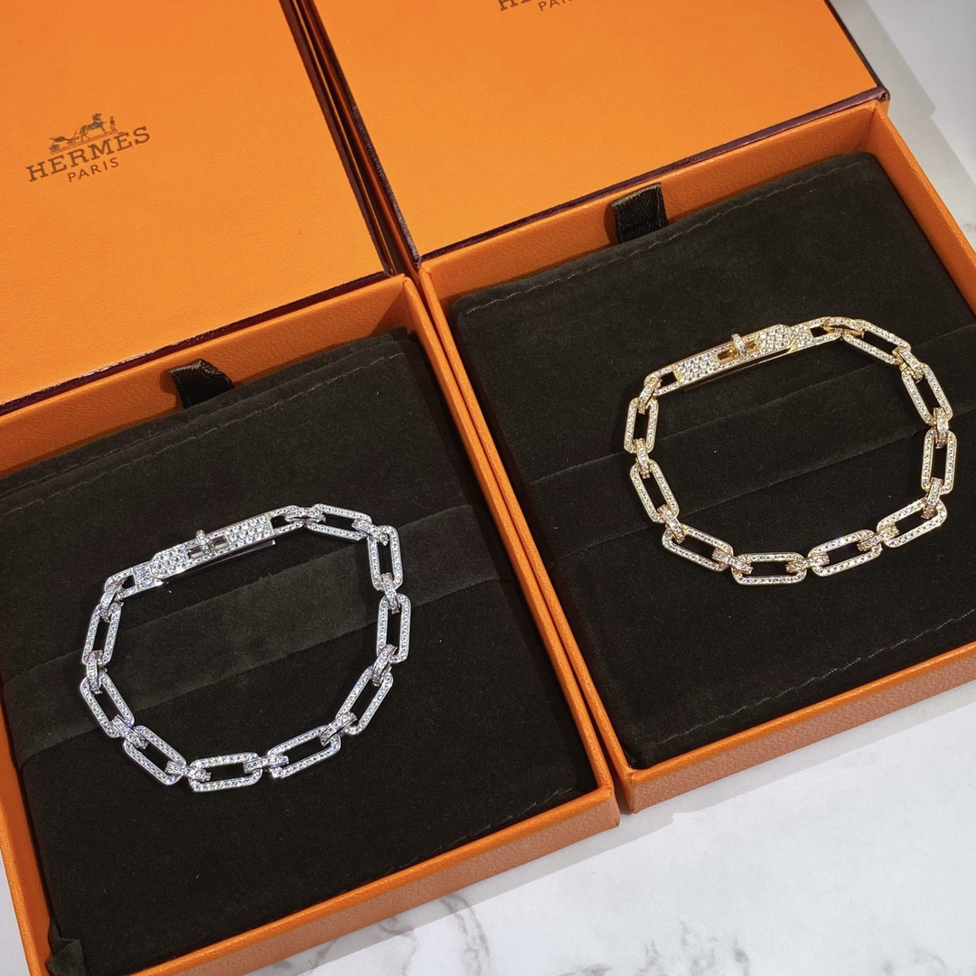 H**me5 fully di*m*nd-encrusted kelly bracelet
