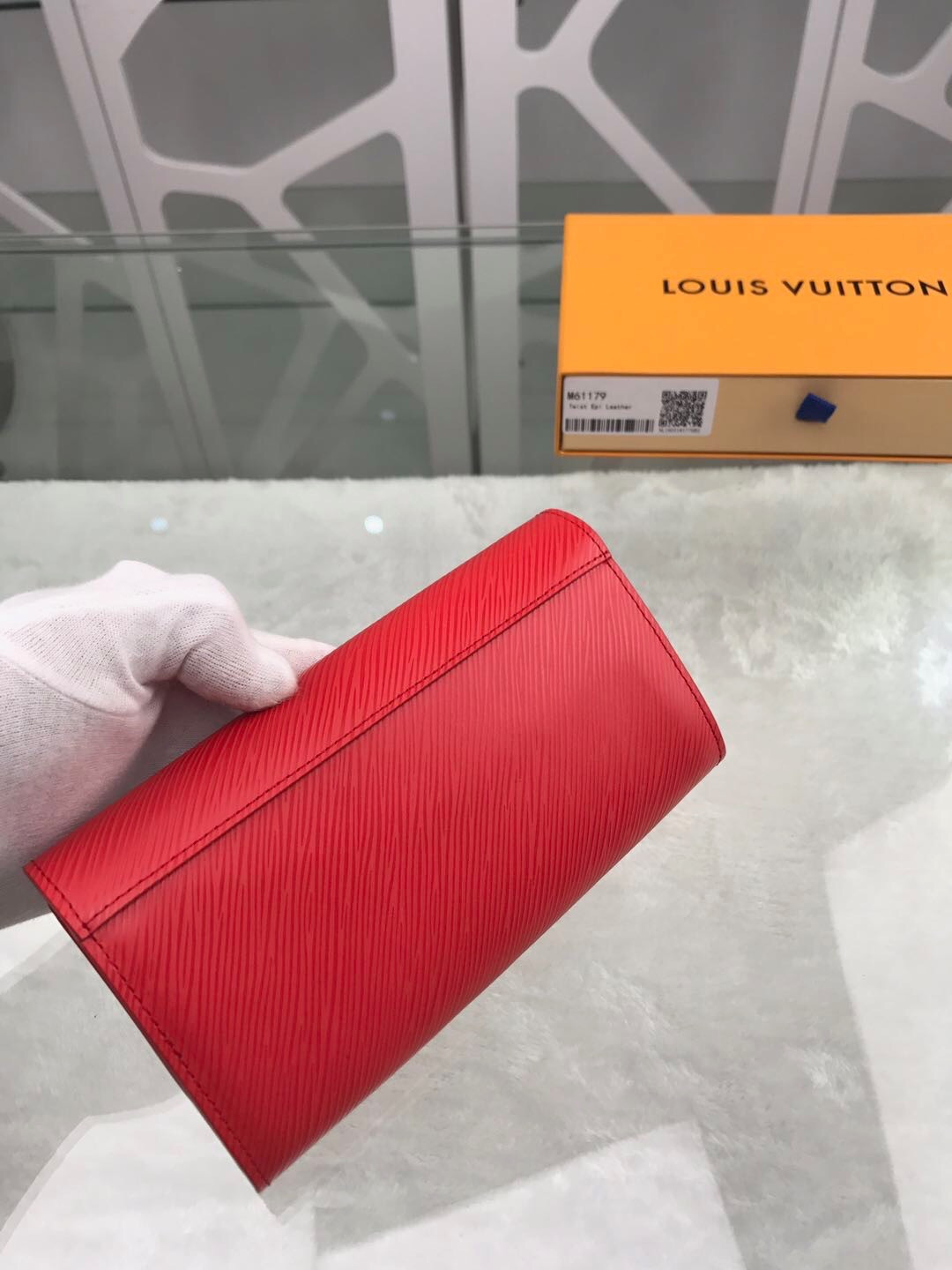 TWIST WALLET M61179