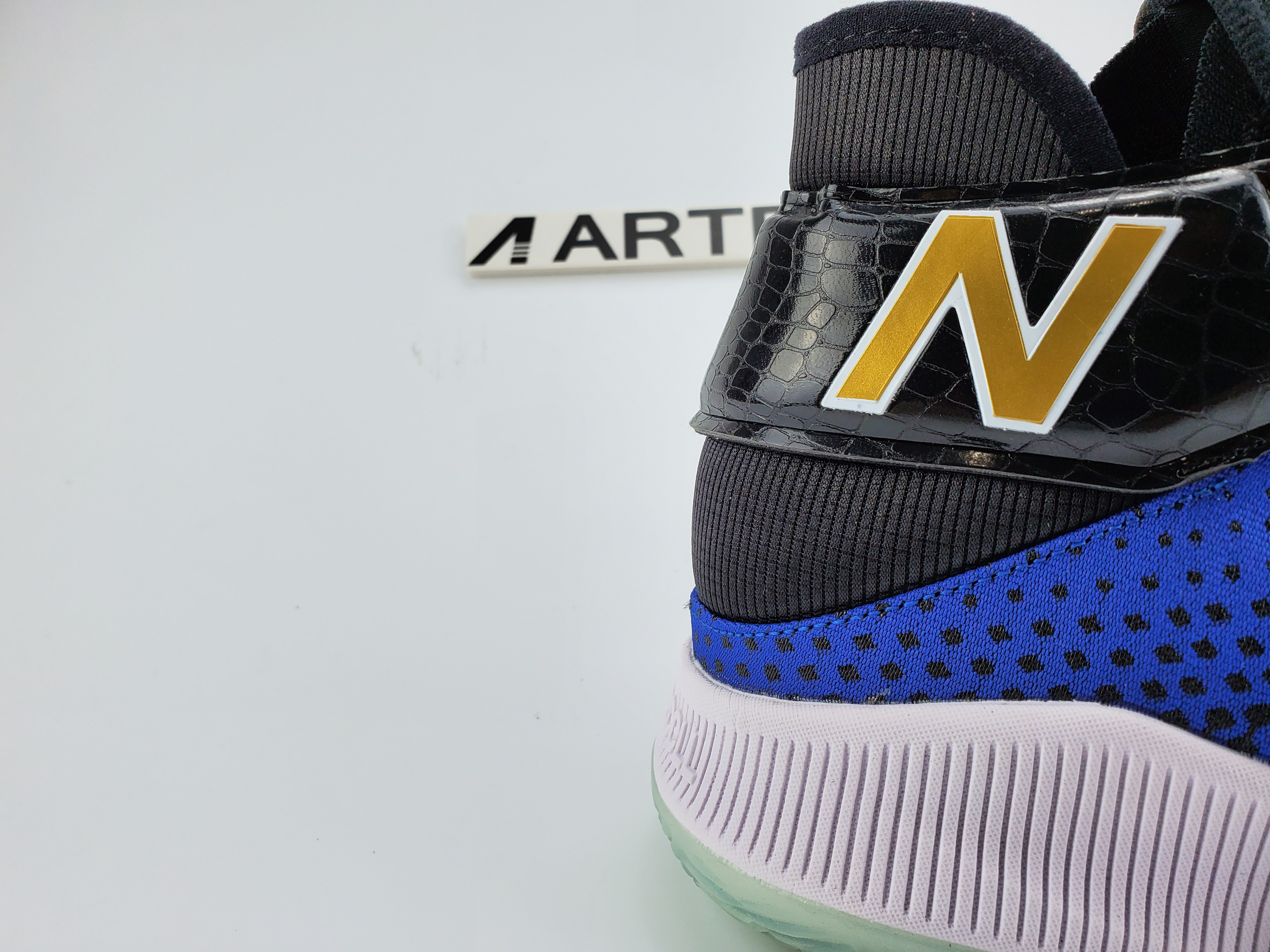 new Ba1an*e omn1s kawhi leonard 2-way