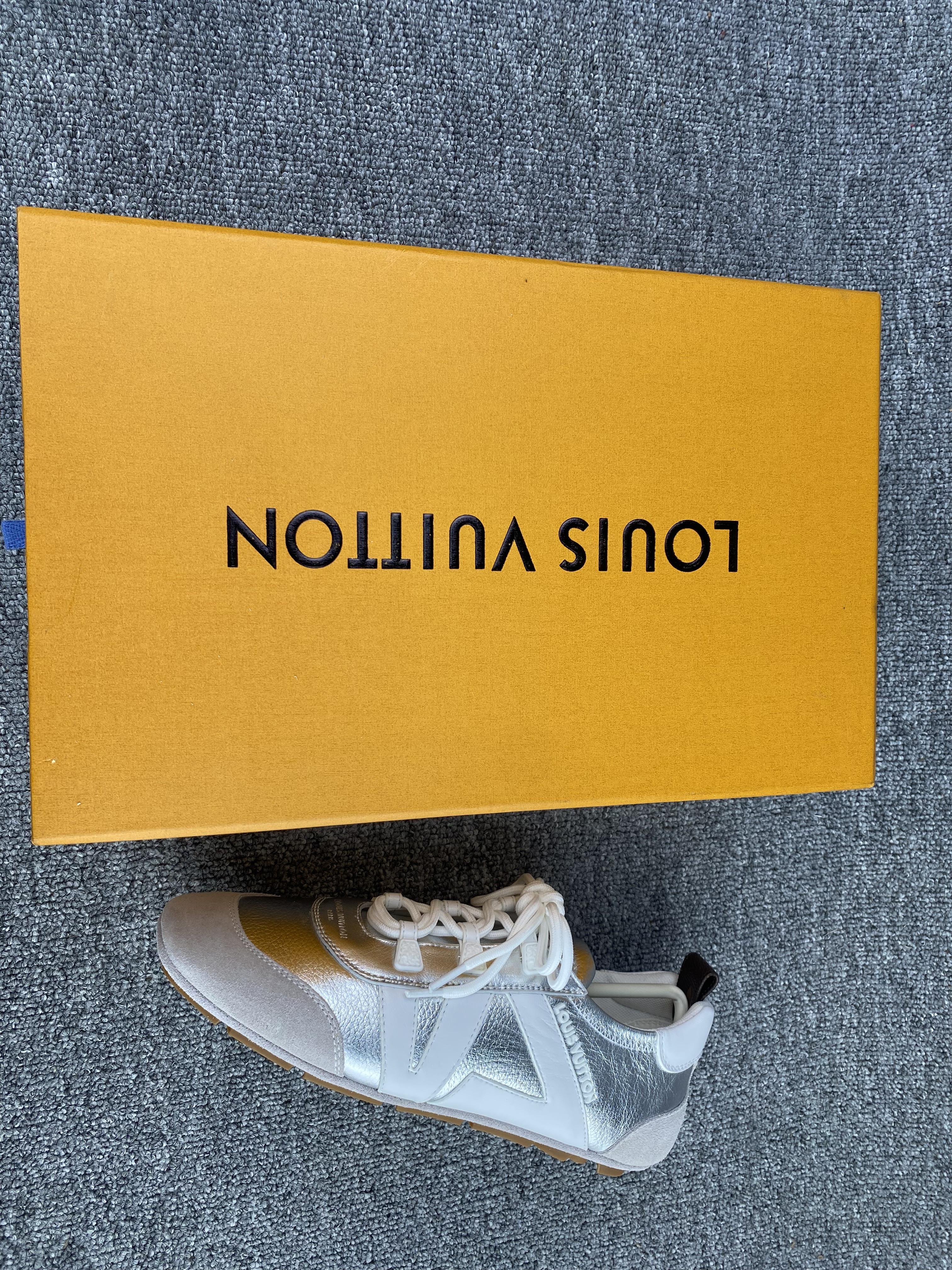 UA LV Sneaker