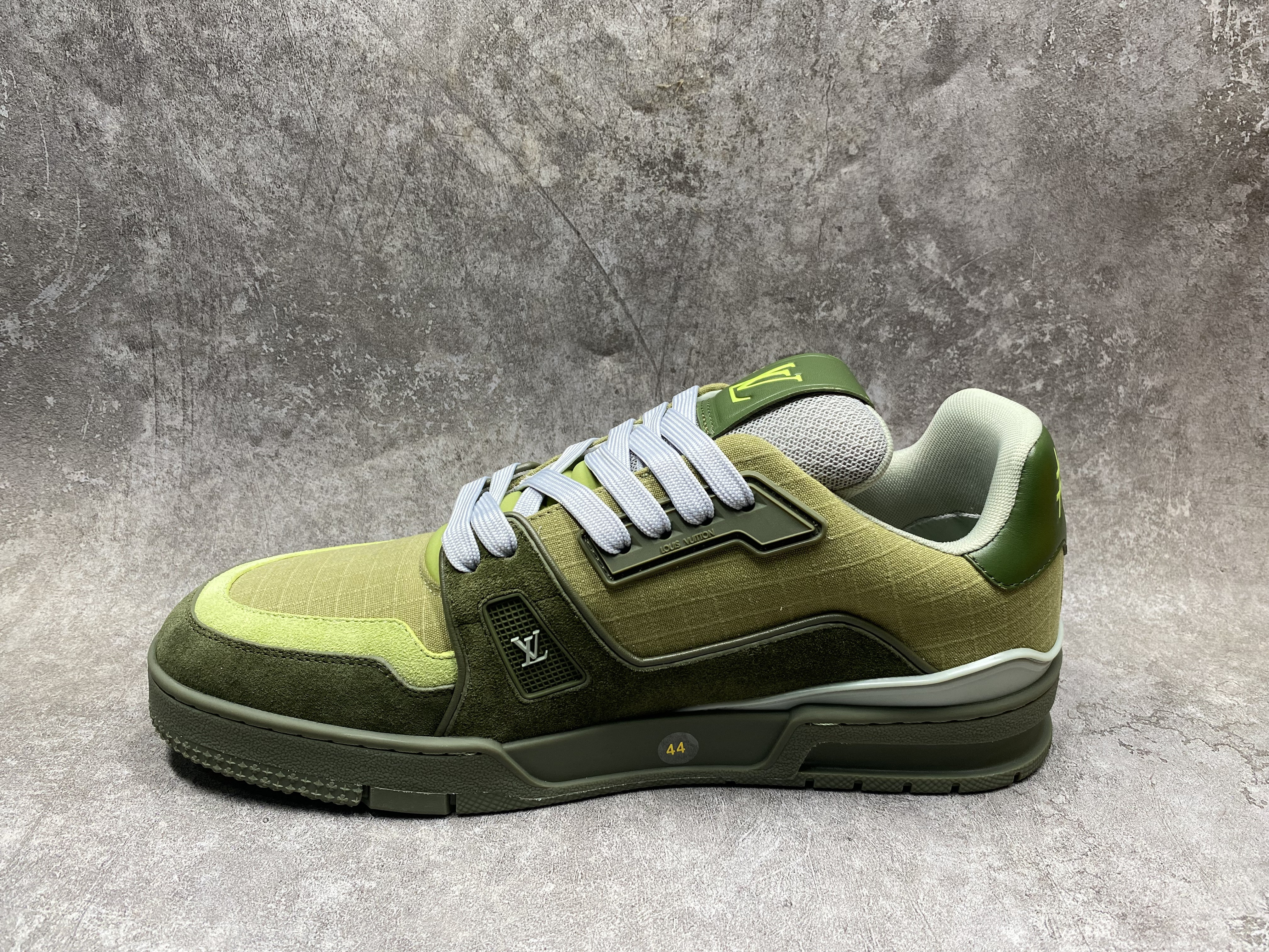 UA LV trainer Sneakers