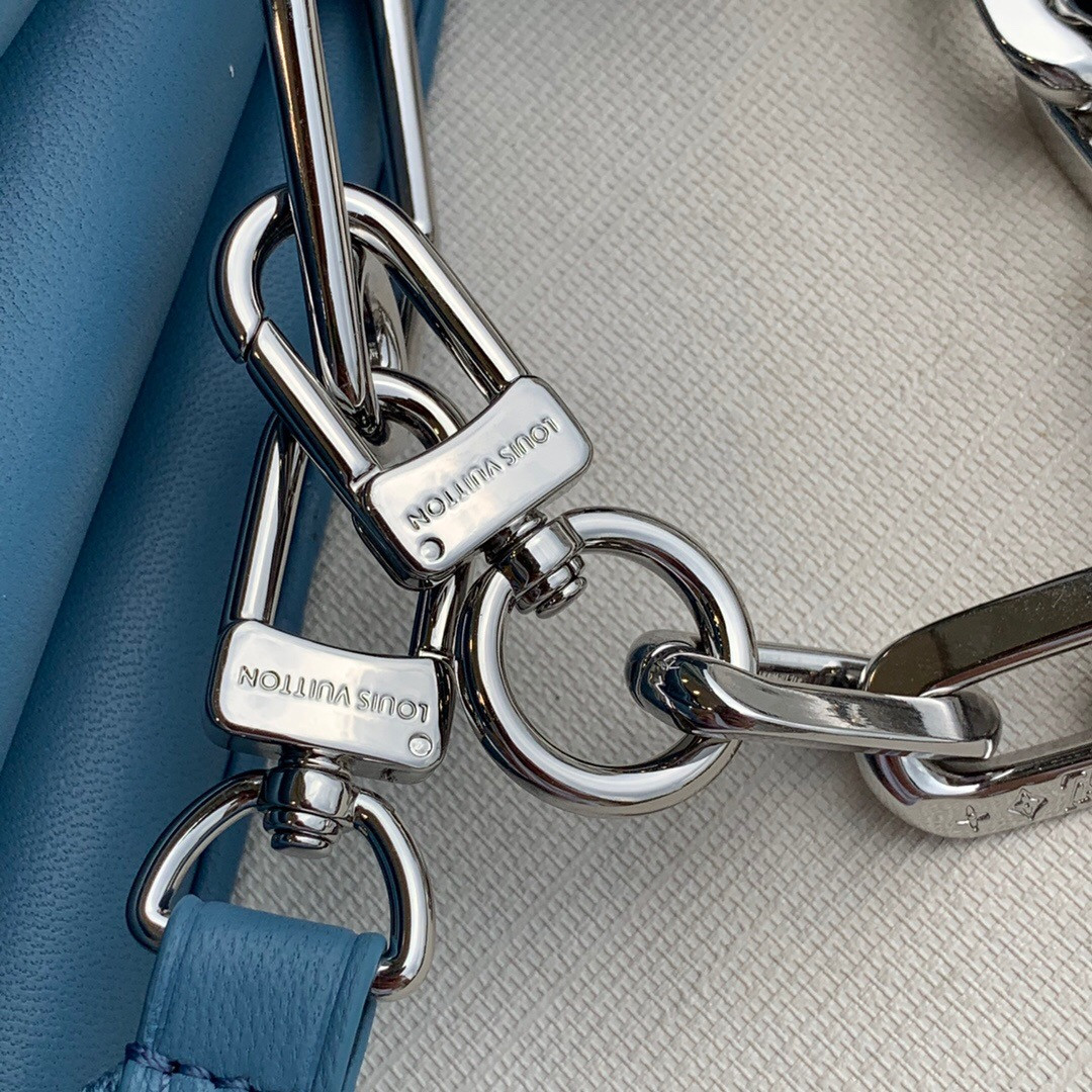 LV COUSSIN PM M58699