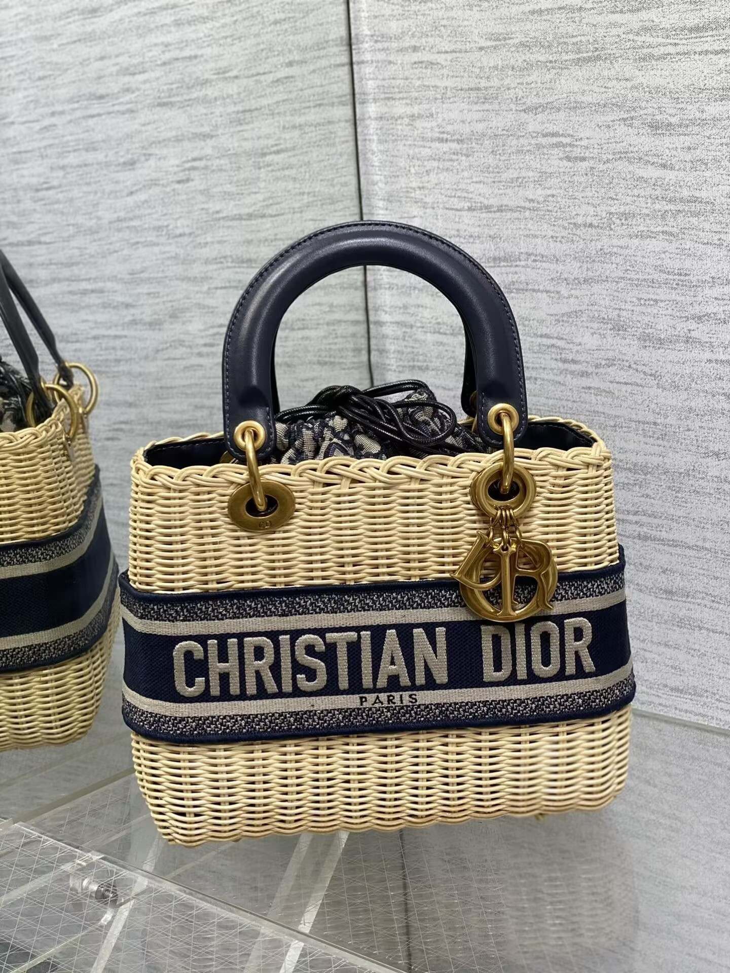 D*or medium lady D*or bag 24x21x12cm