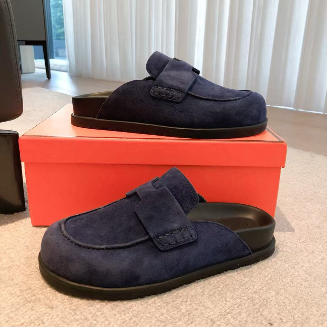 ua H**me5 slippers