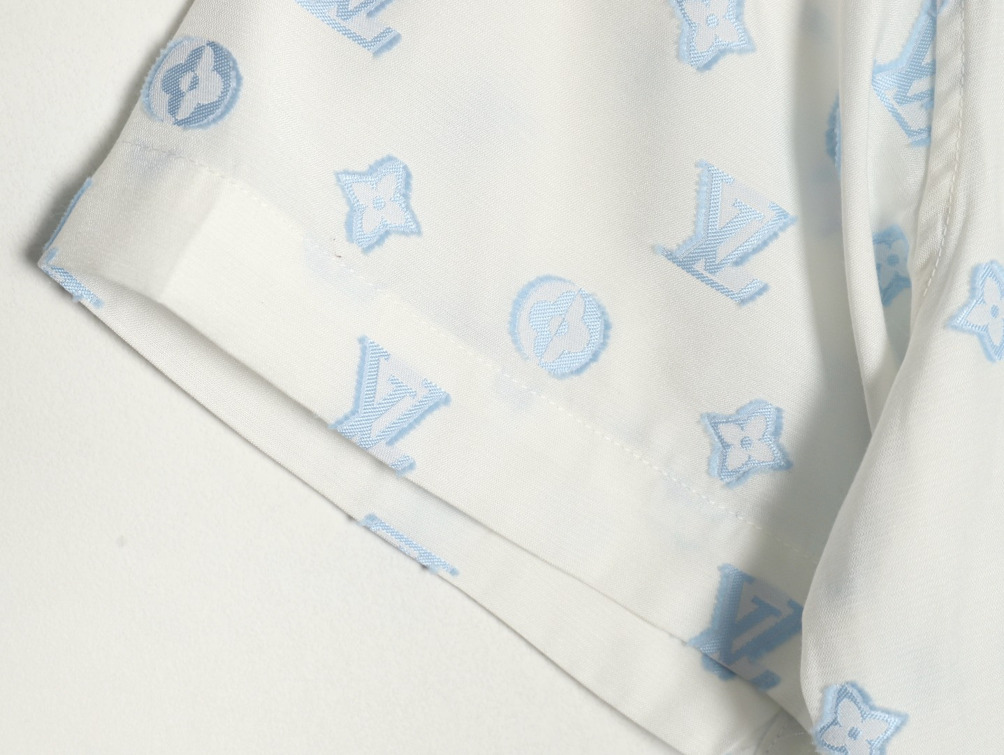 l0*is V*t0n lv 25ss short-sleeved shirts