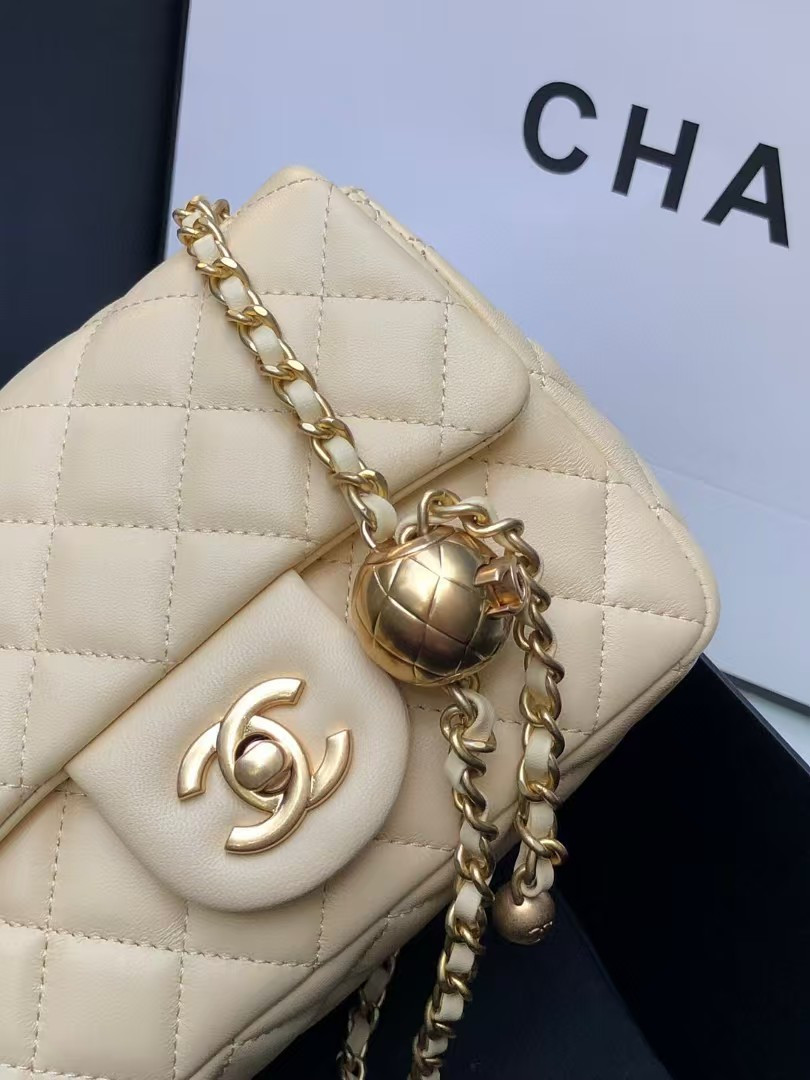 Ch*el mini flap 13.5 × 17 × 8 cm