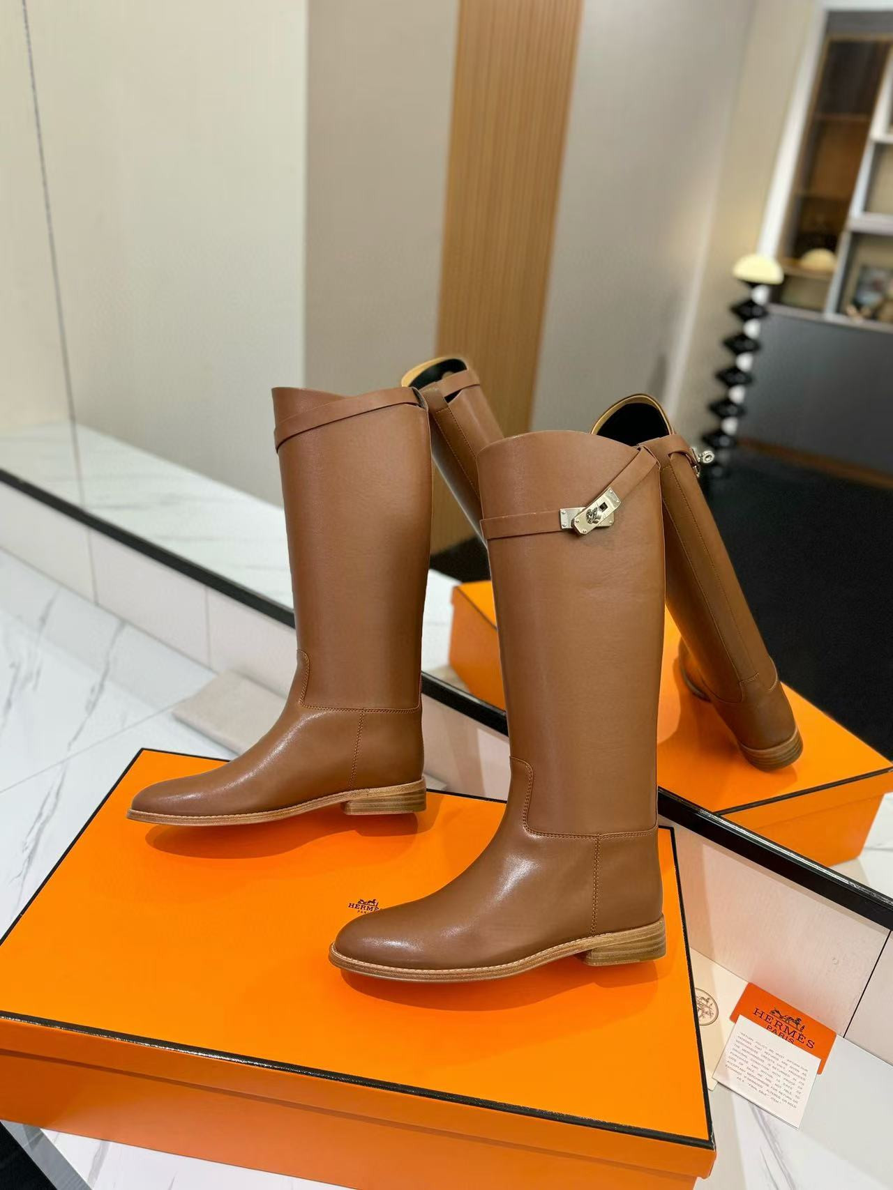 ua H**me5 jumping boots