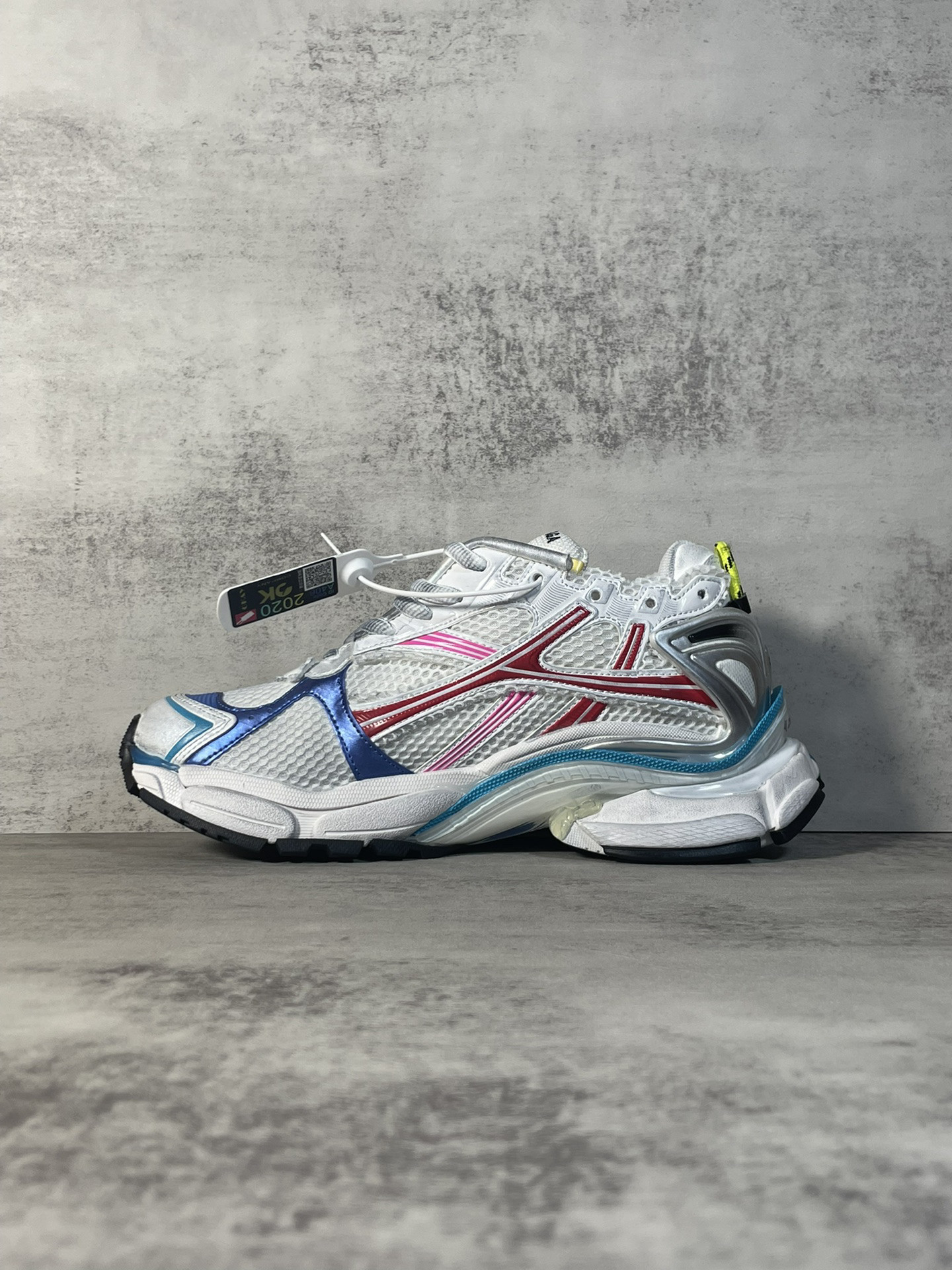 ua Ba*len*cia*ga runner sneaker white multicolor