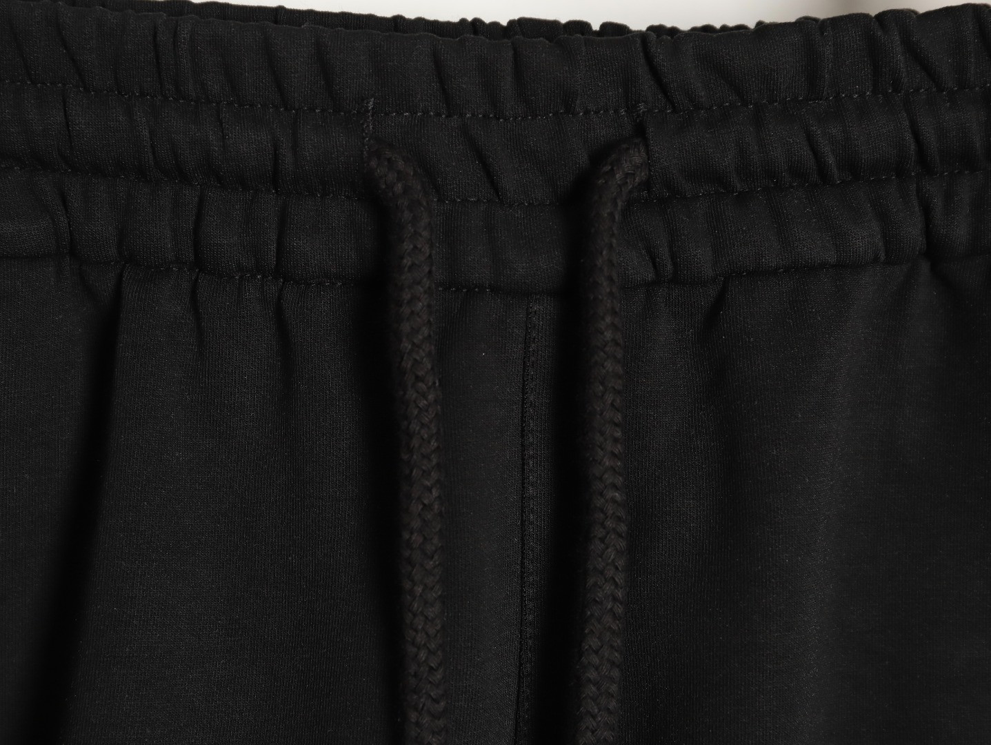 G*u*i shorts