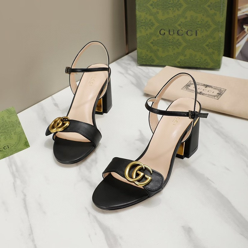 ua G*u*i mid-heel sandal