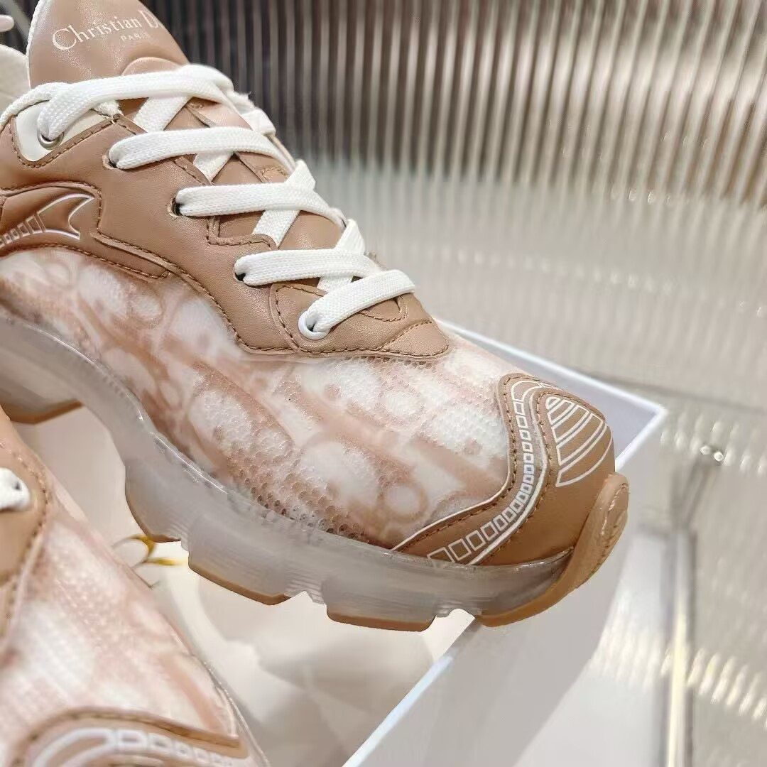 ua D*or vibe sneaker