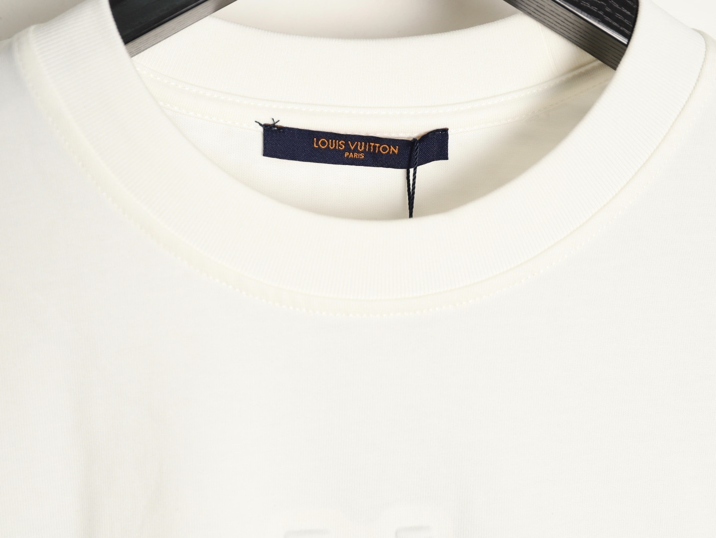l0*is V*t0n long-sleeved t-shirt