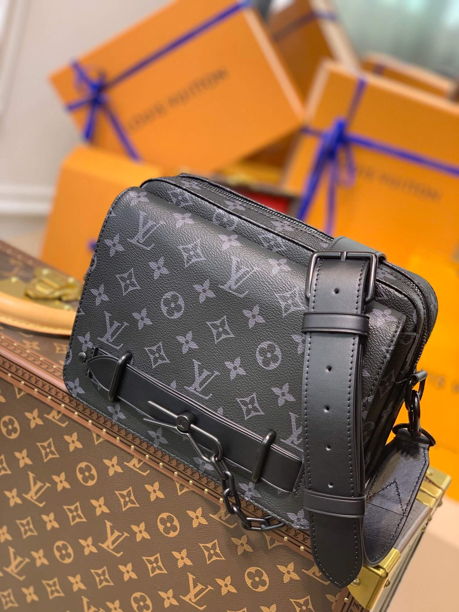 LV STEAMER MESSENGER M45585