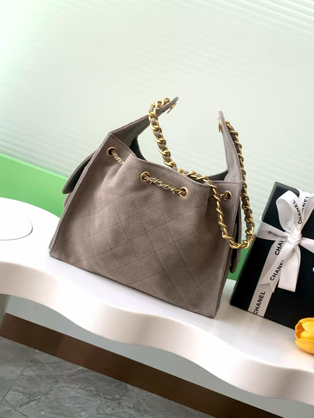 Ch*el 25c bucket bag 26x30x14cm
