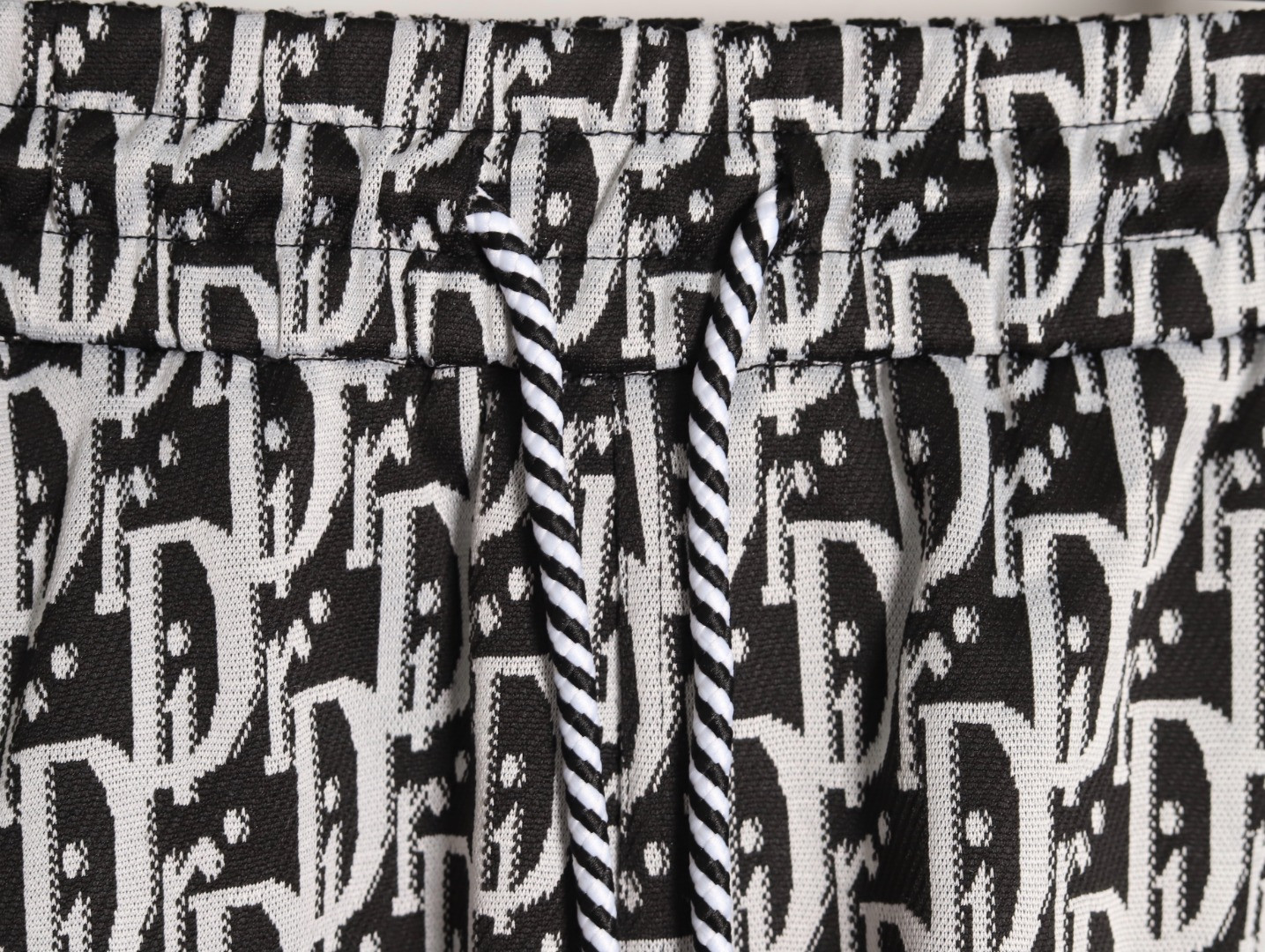 D*or 25ss shorts