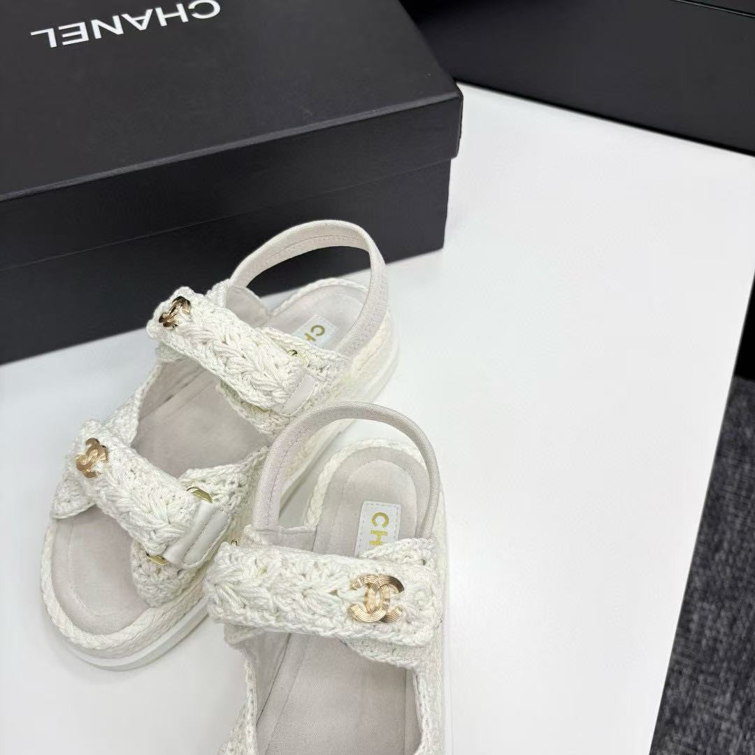 ua Ch*el sandals