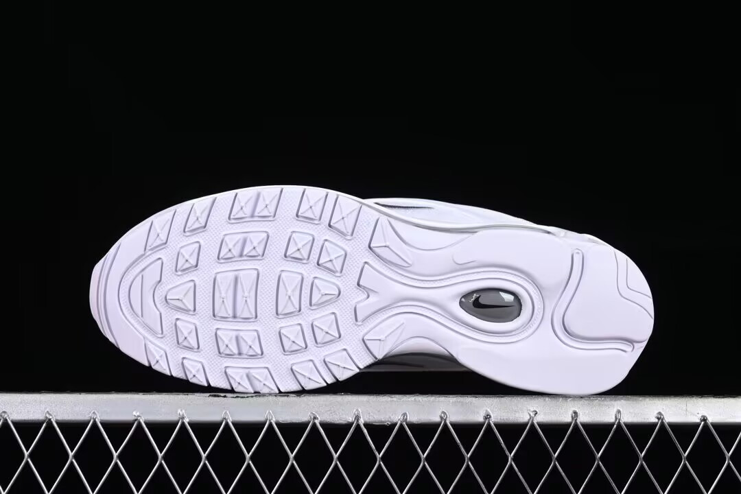 UA Nike Air Max 97