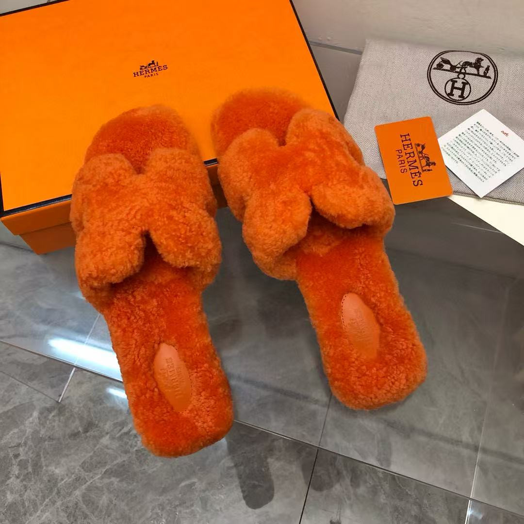 ua H**me5 oran sandal