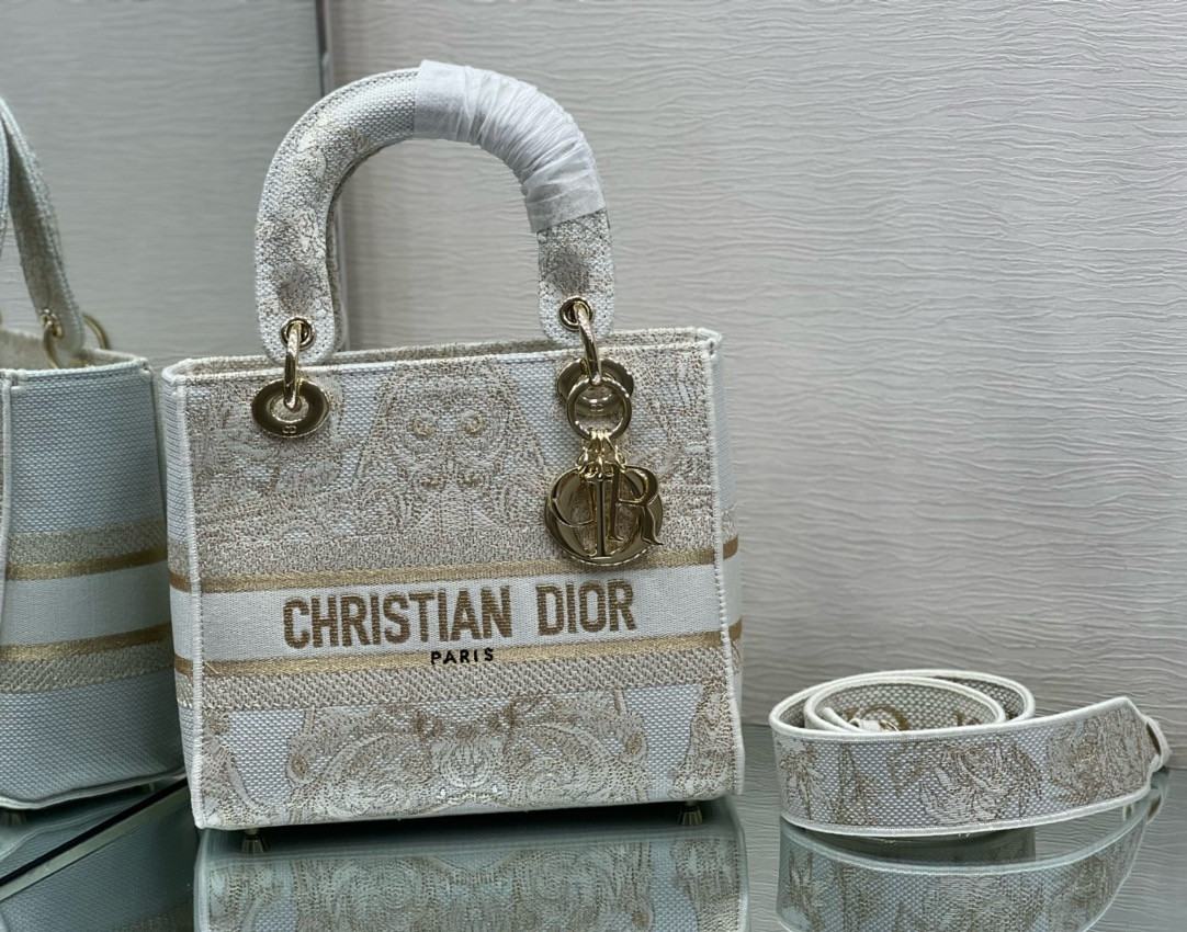 medium D*or lady d-lite bag  24 x 20 x 11 cm
