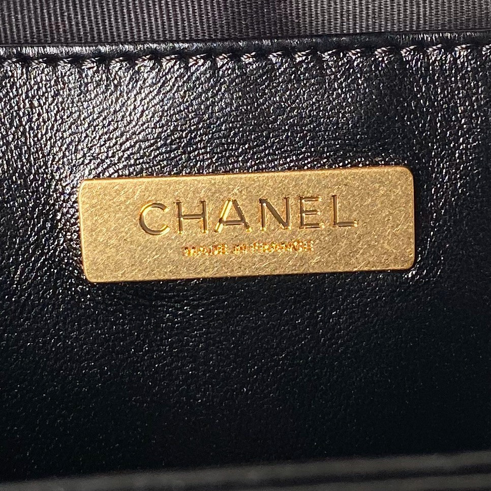 Ch*el mini bag with top handle shiny lambskin & gold-tone metal black 12 × 18 × 7 cm