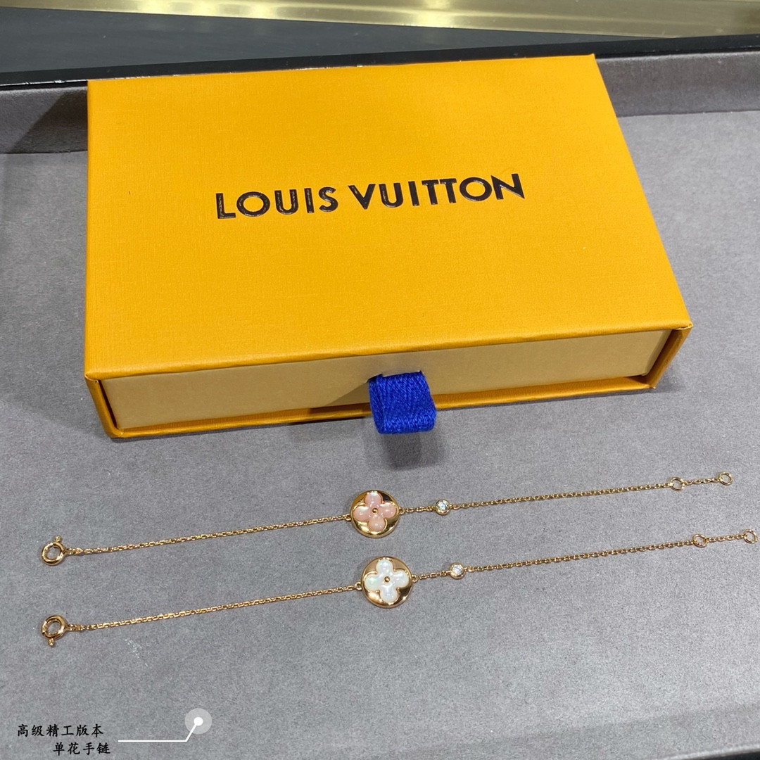 l0*is V*t0n single flower bracelet