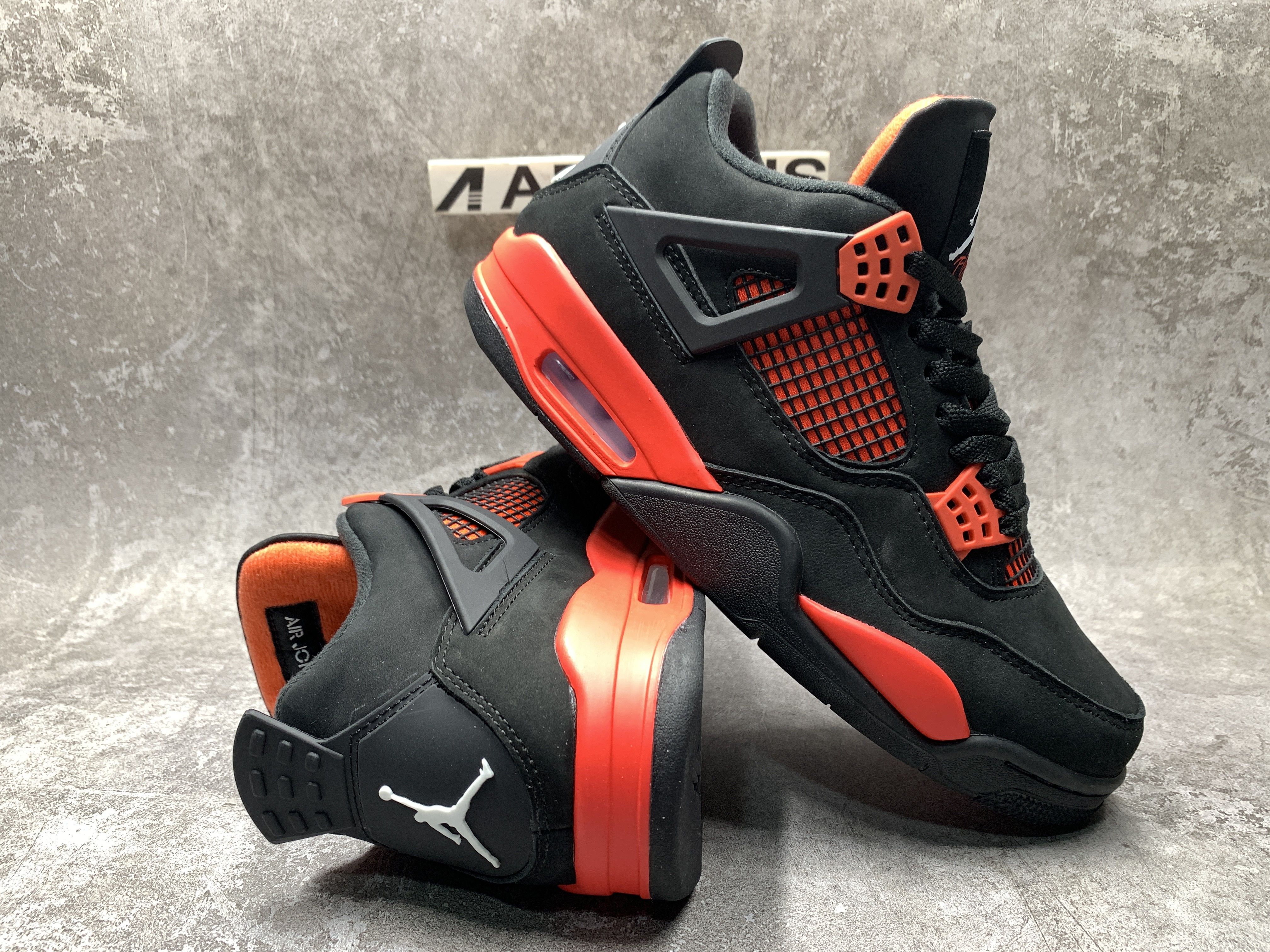 Air Jordan 4 Retro