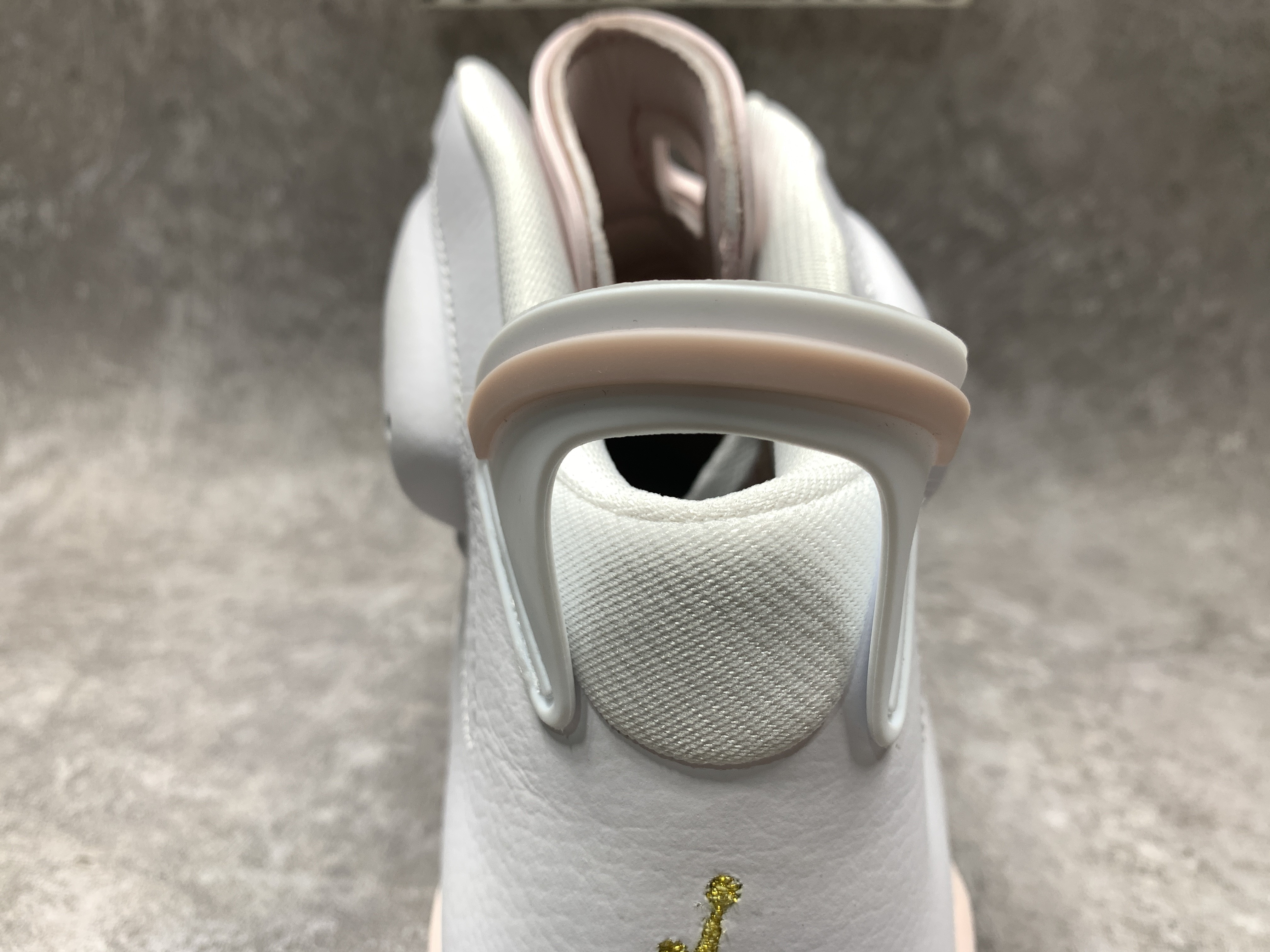 Air Jordan 6 Retro
