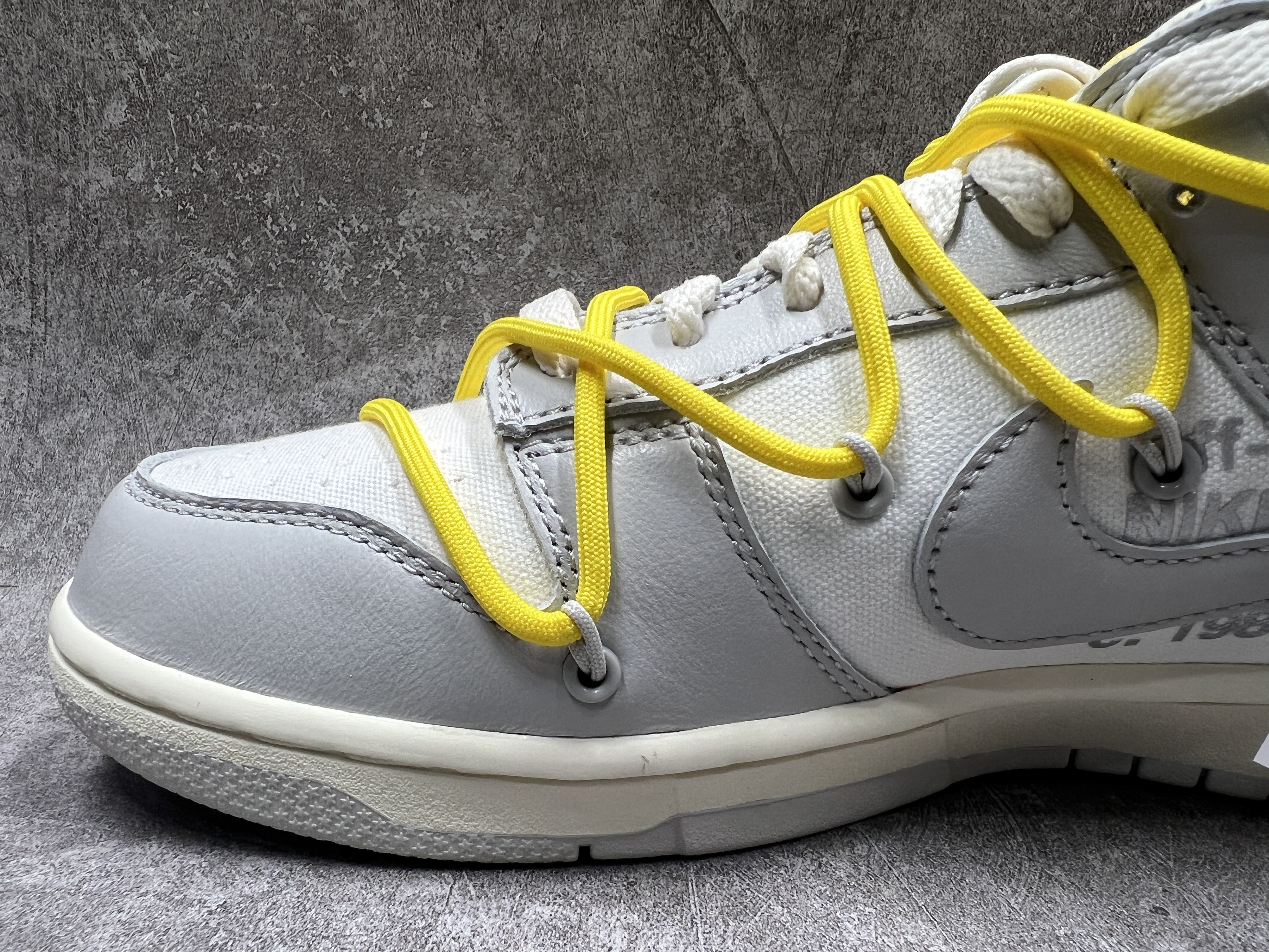 Nike Dunk Low Off-White Lot 29