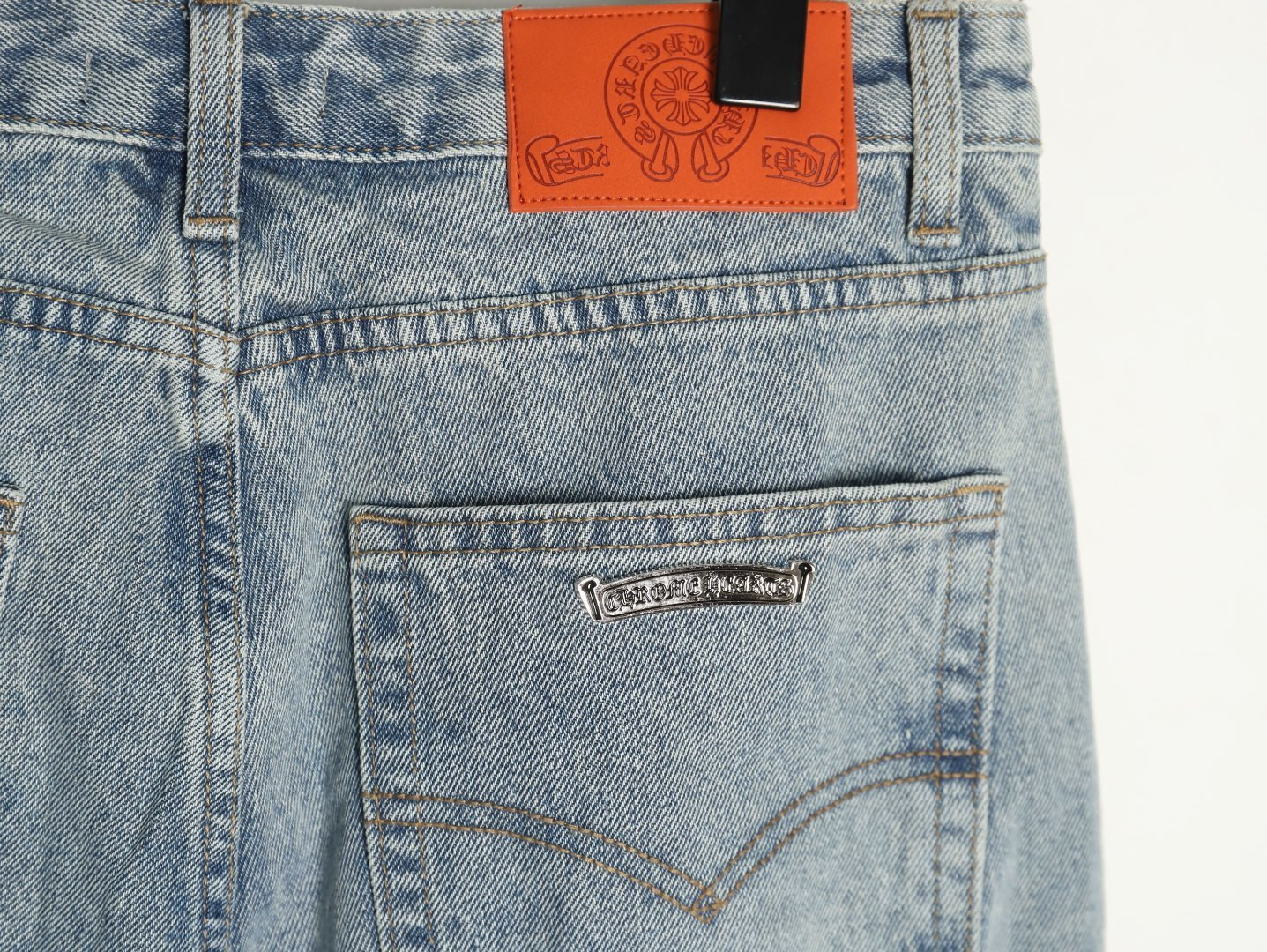 Ch**me He**ts jeans
