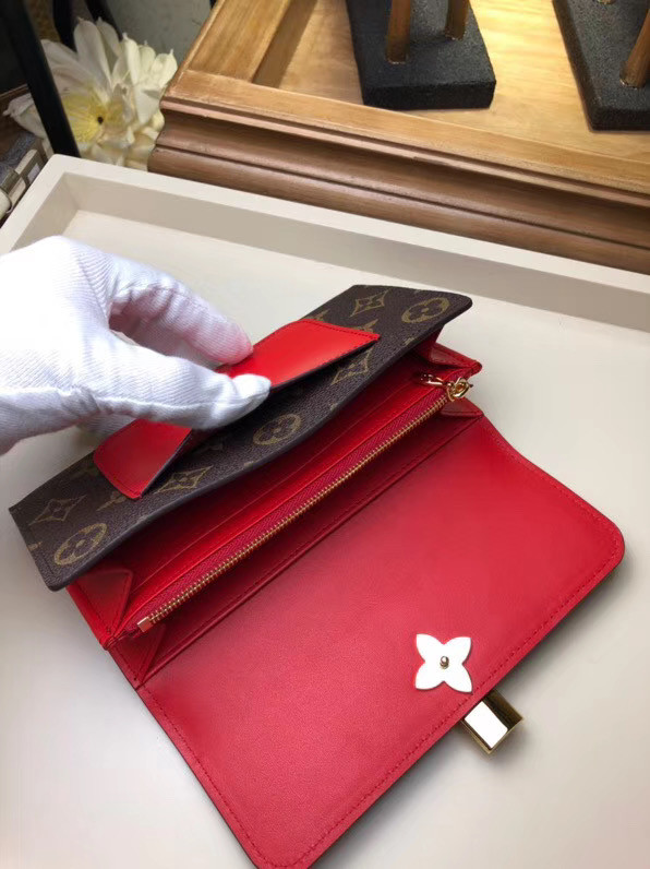Flower wallet M62566