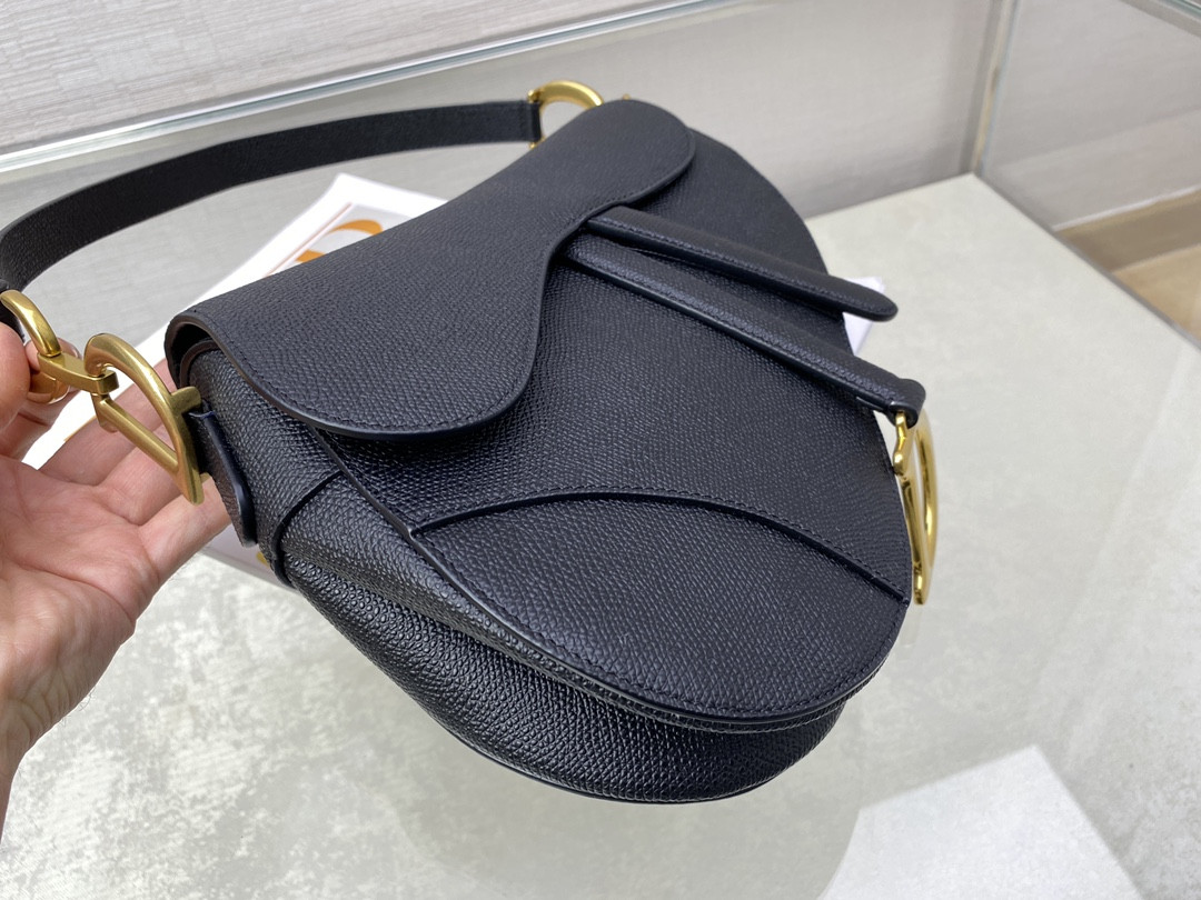 D*or saddle bag indigo black grained calfskin 25.5x20x6.5cm