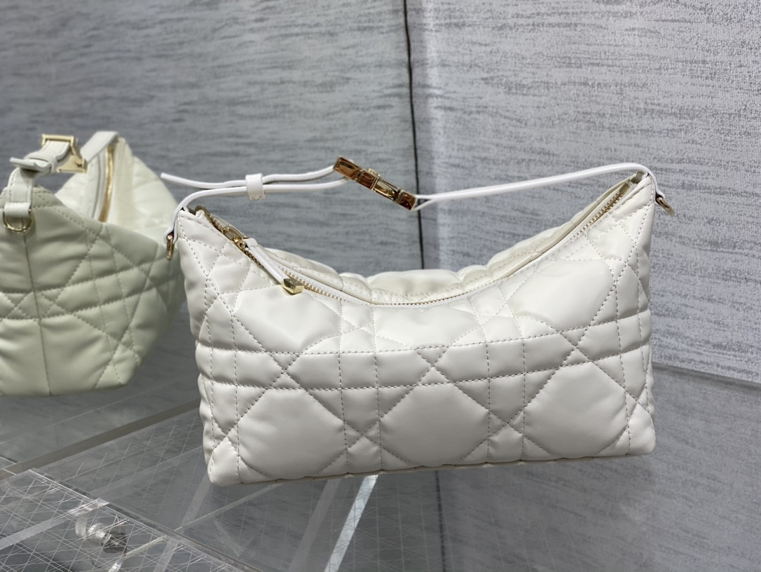 medium D*or travel nomad pouch white