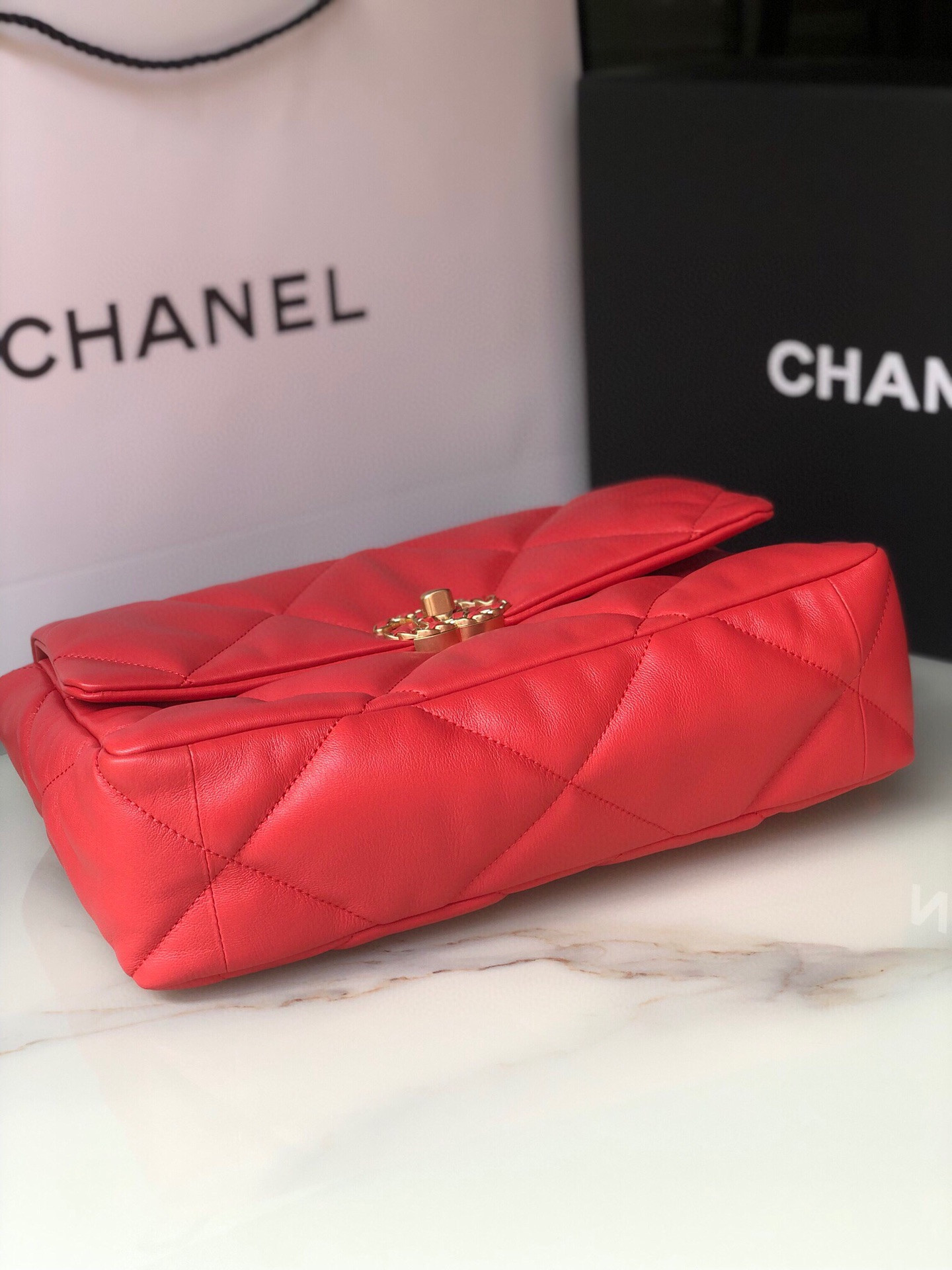 Ch*el 19 large handbag shiny leather red, gold-tone, silver-tone & ruthenium-finish metal 7.8 × 11.7 × 3.9 in