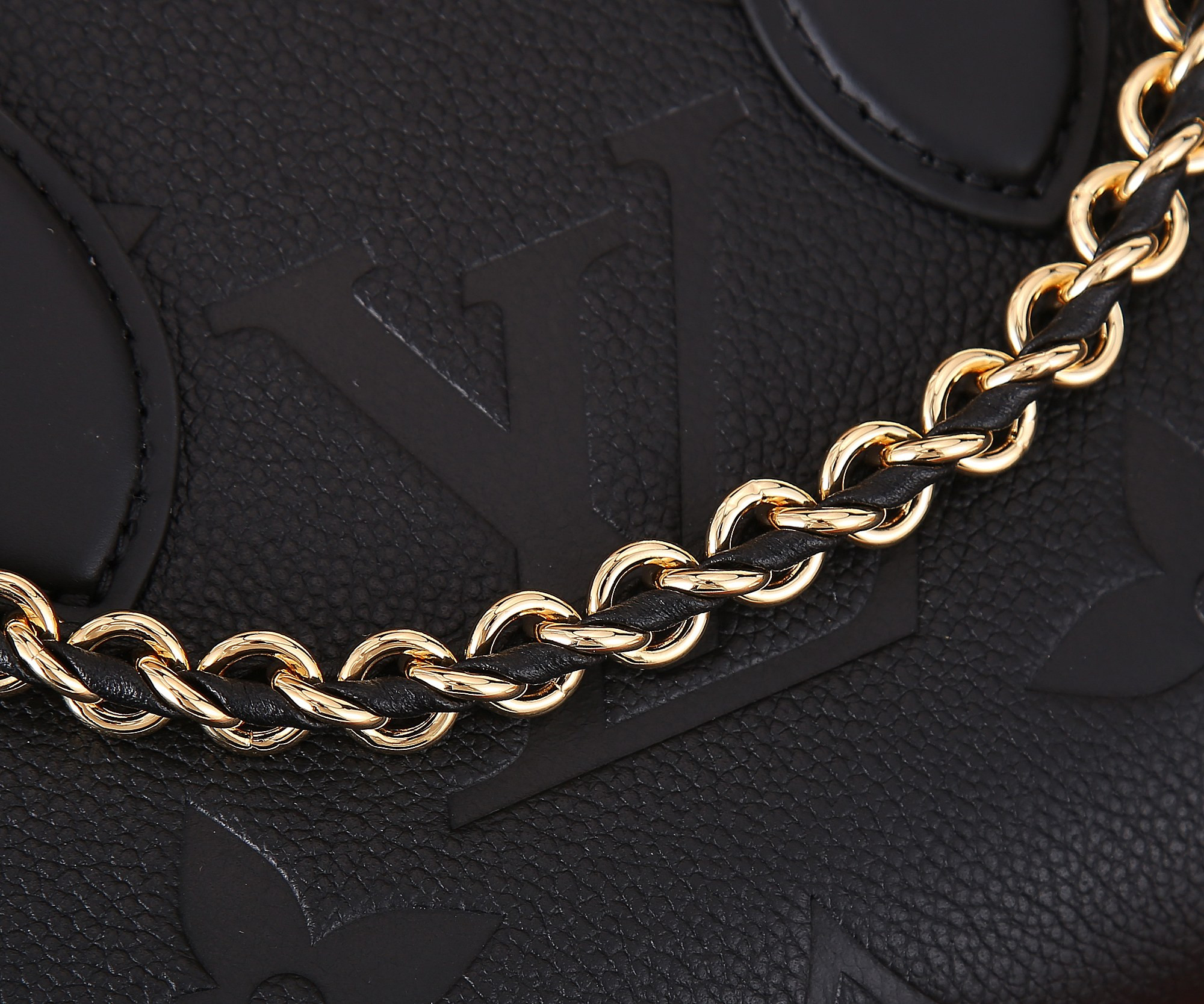 LV OnTheGo East West M23640 9.8 x 5.1 x 3.9 inches