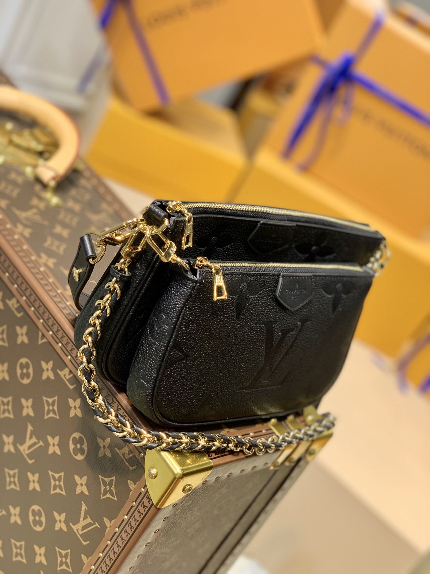 l0*is V*t0n m80399 multi pochette accessoires 9.4 x 5.3 x 1.6 inches