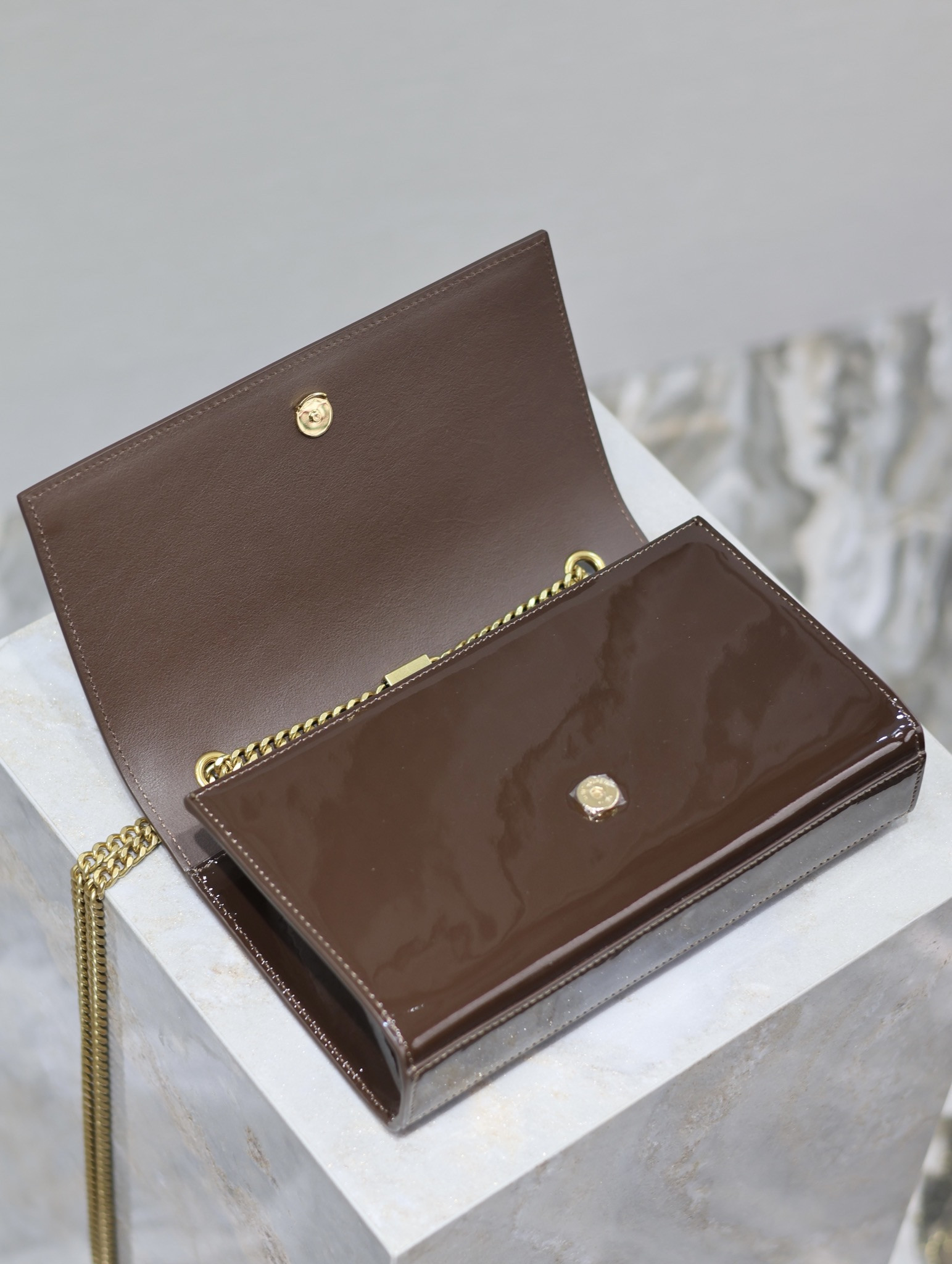 Y*L kate medium in shiny leather brown 9.4 x 5.7 x 2.1 inches