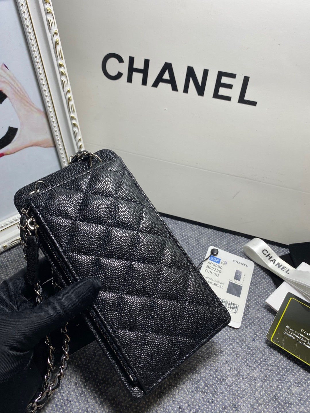 Ch*el long zipped wallet 19-11cm