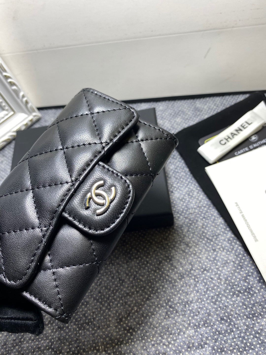 Ch*el card holder 11.3 x 7.5 x 2.5 cm