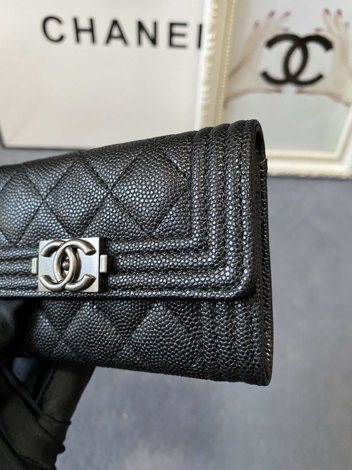 Ch*el flap wallet 12-7cm