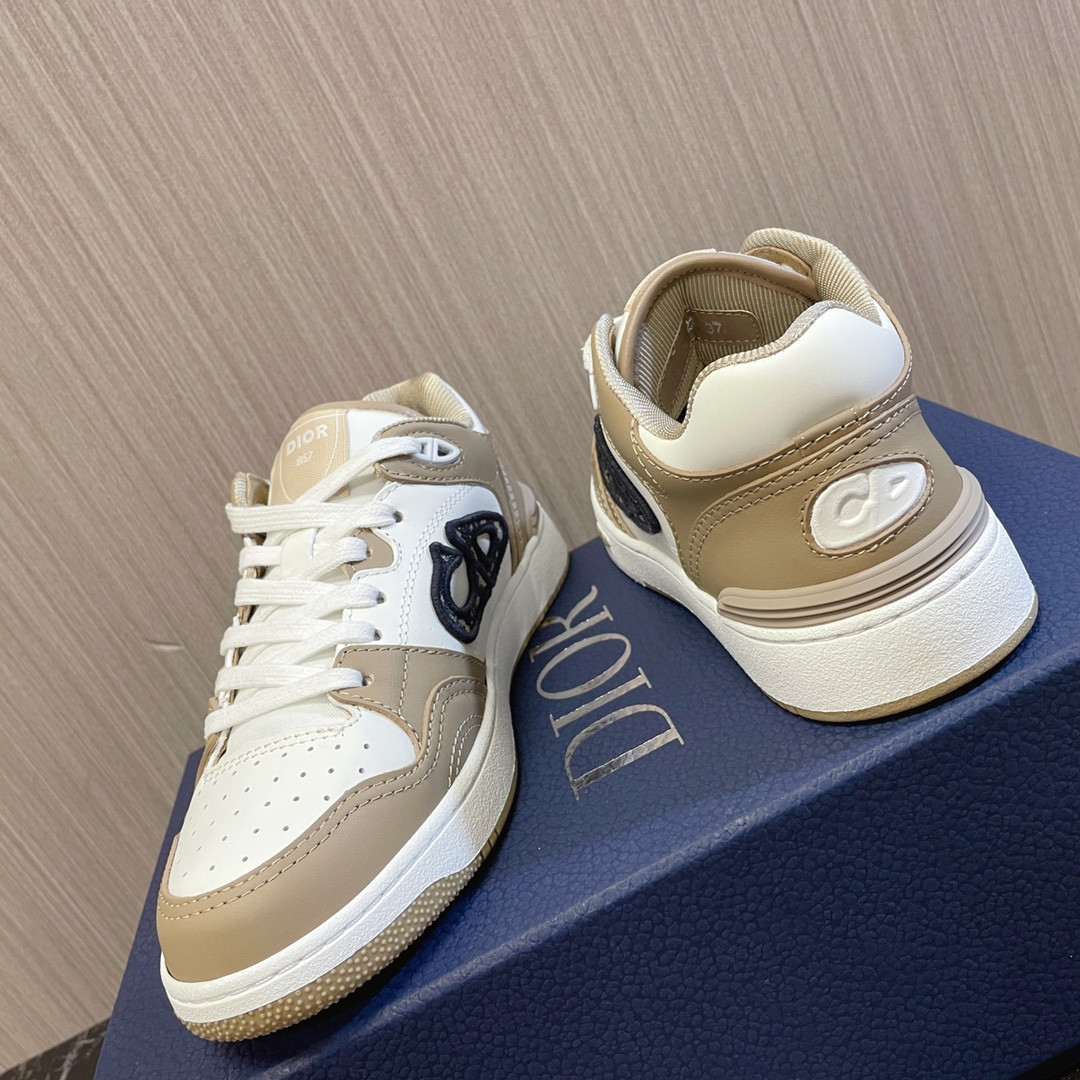 ua D*or b57 low-top sneaker beige and white