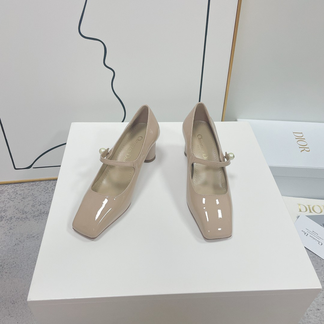 ua jolie D*or pump