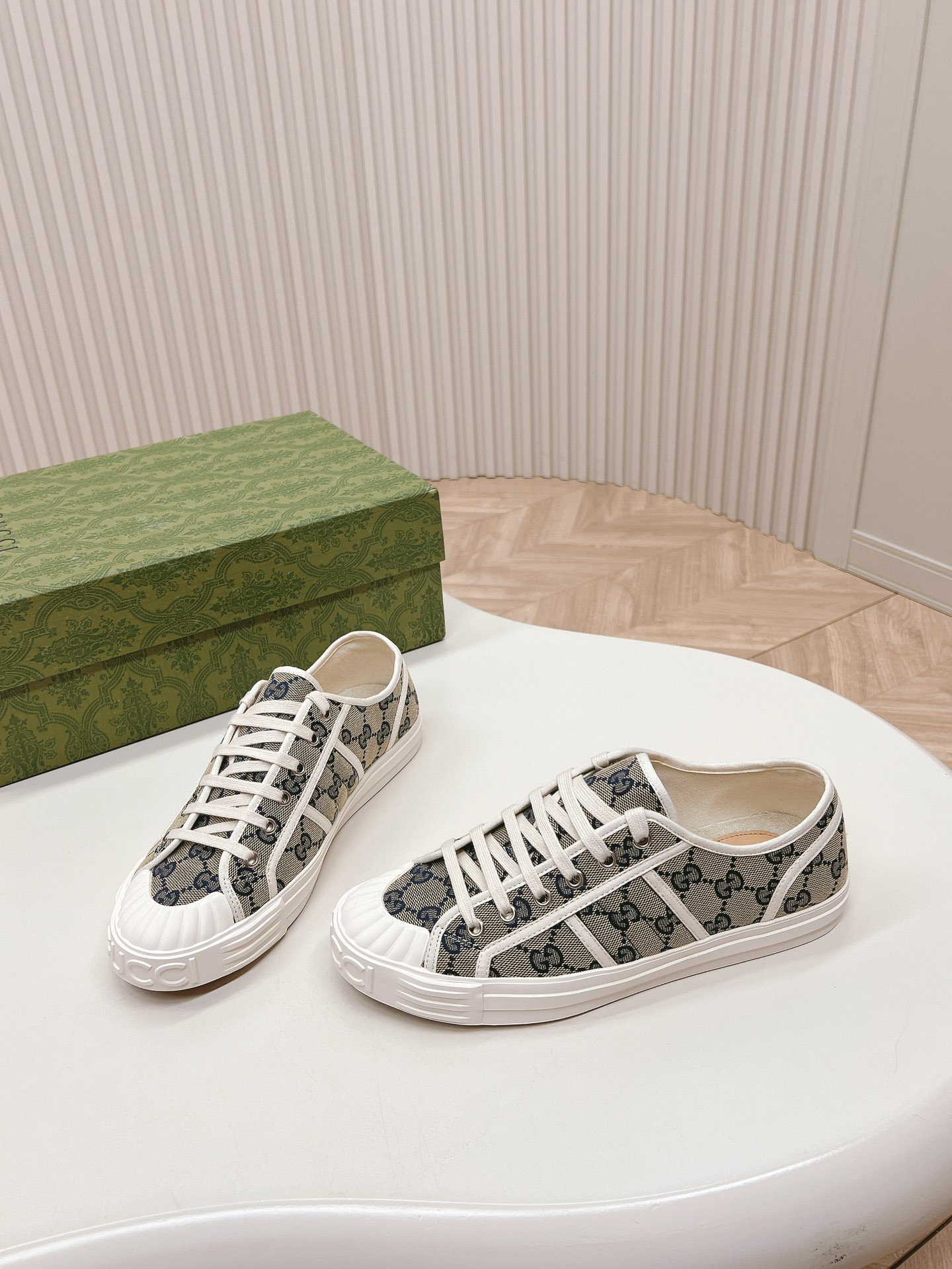 ua G*u*i gg sneaker