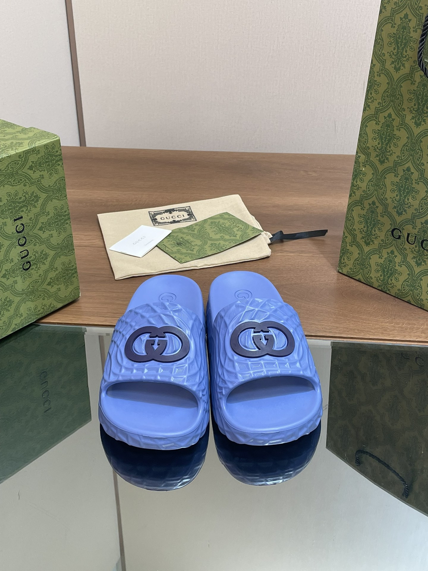 ua G*u*i interlocking g slide sandal blue