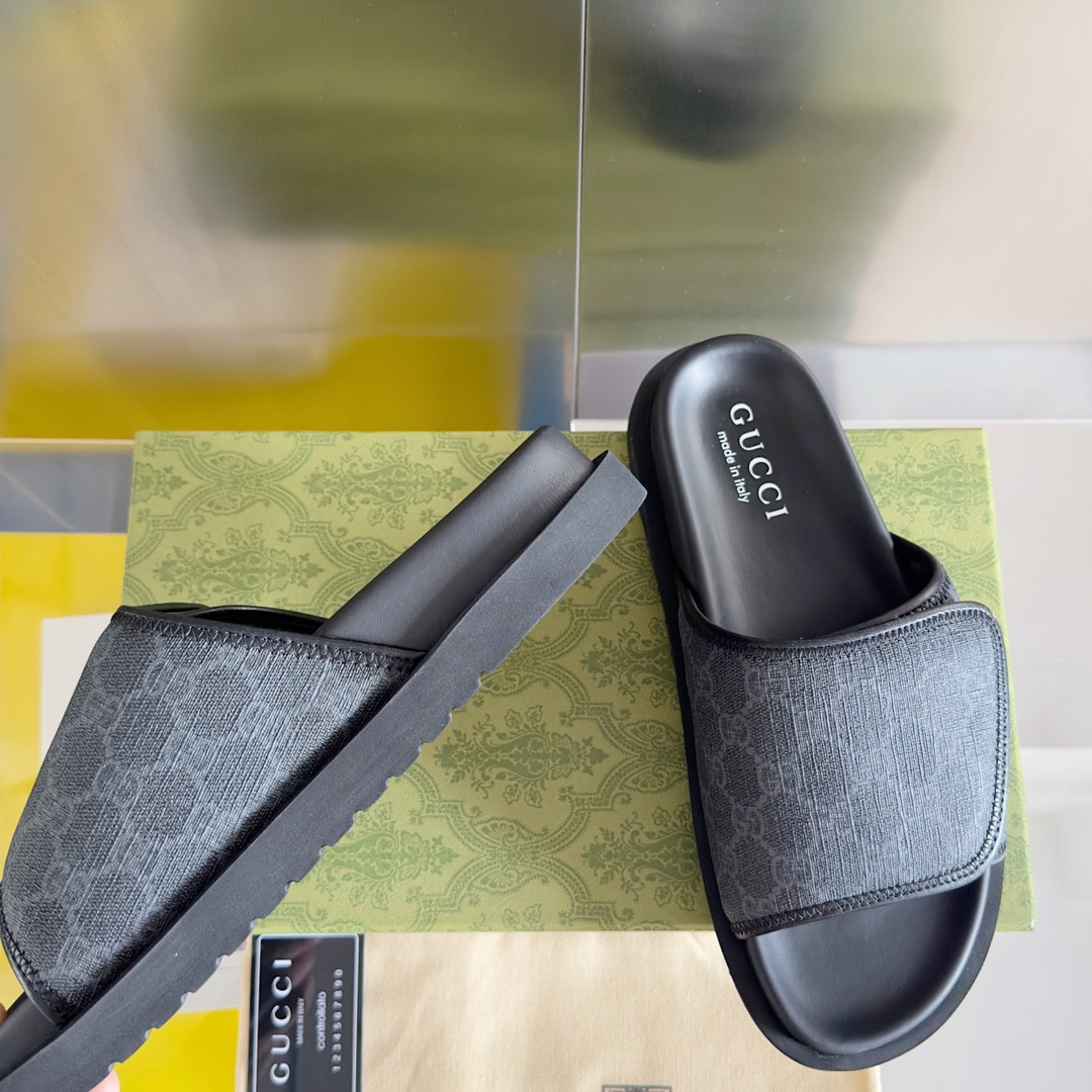 ua G*u*i gg slide sandal