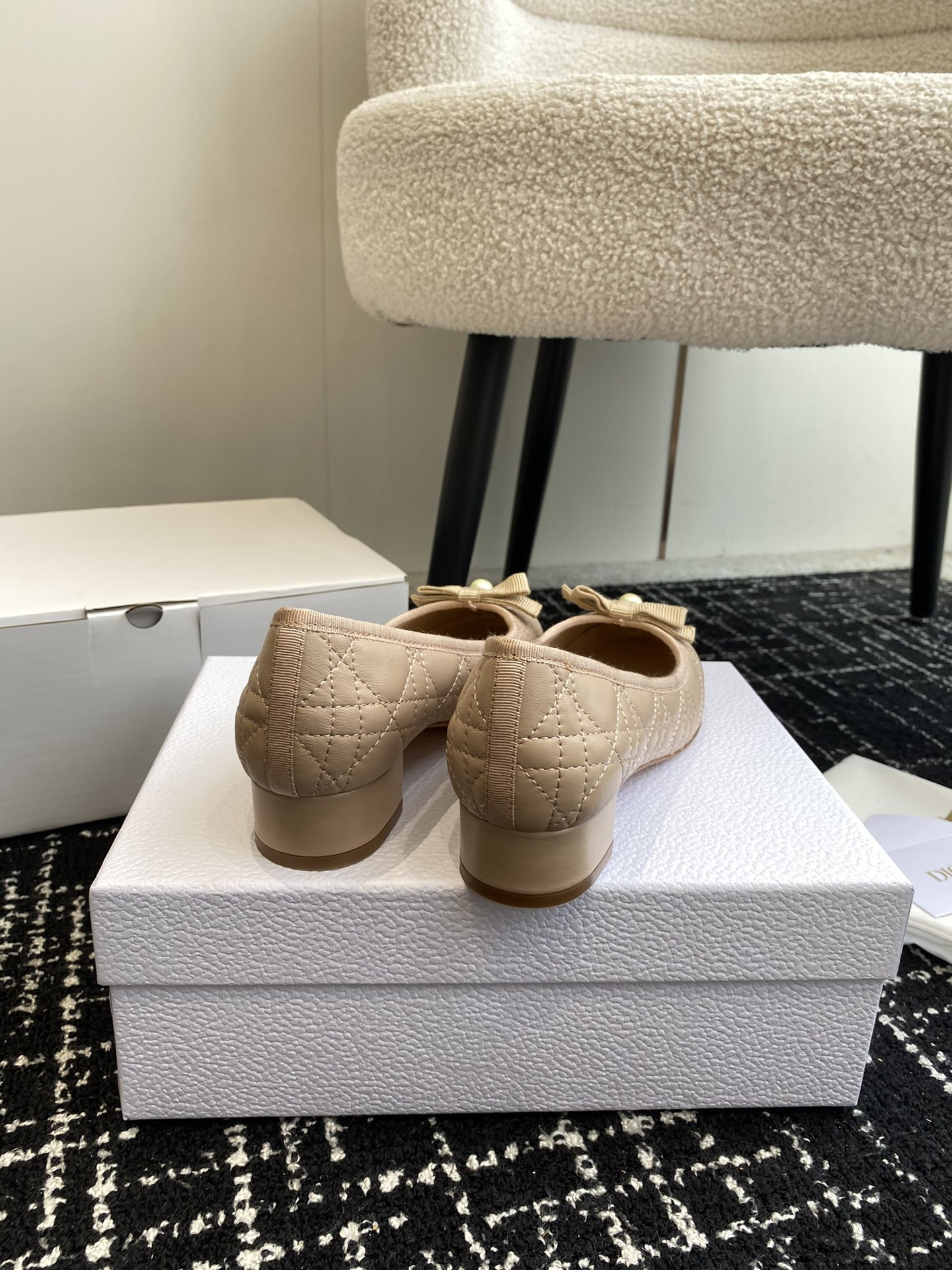 ua D*or ballet pump