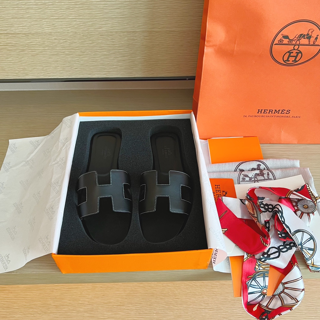 ua H**me5 oran sandal